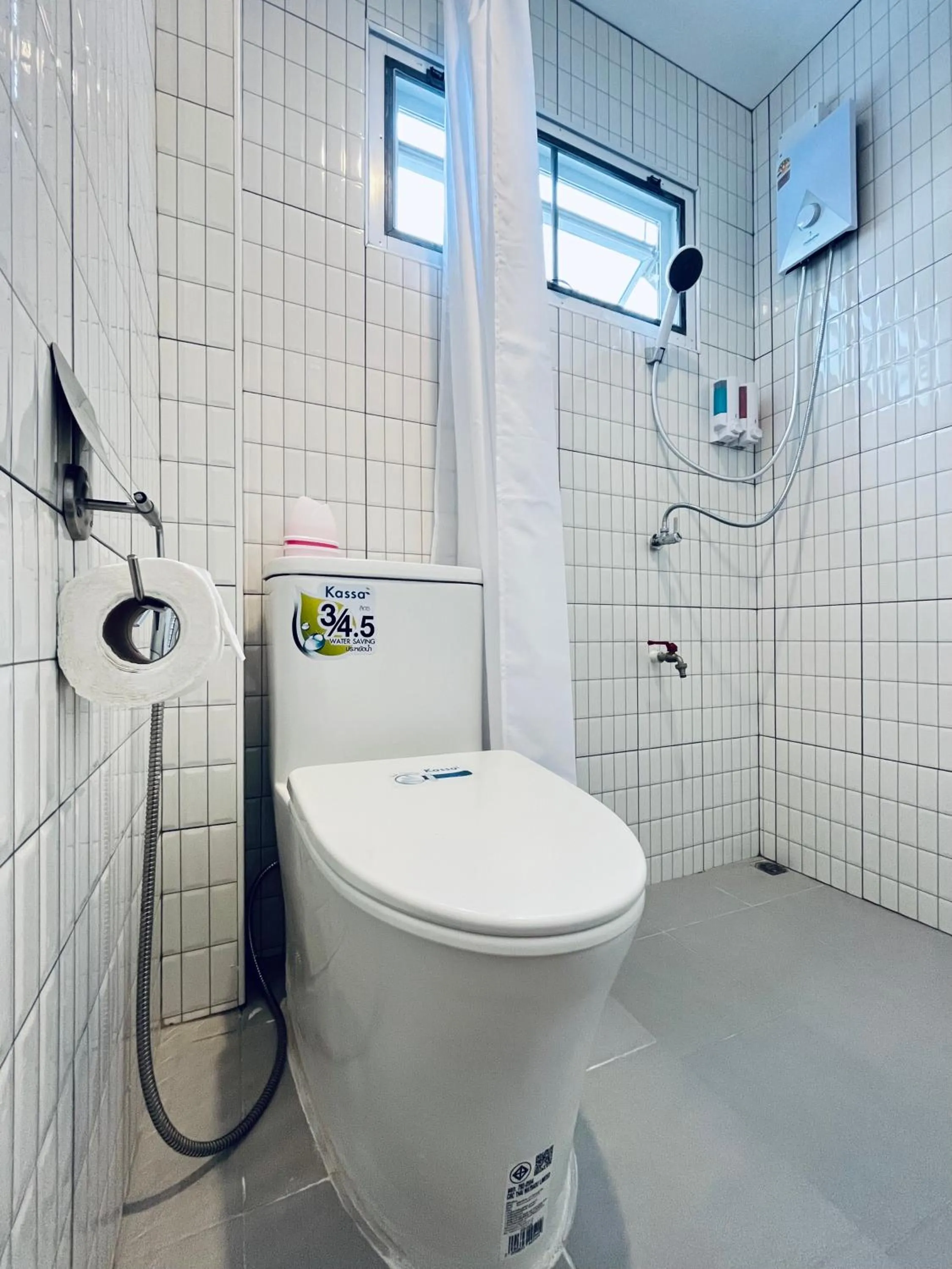 Shower in Rendezvous Oldtown Chiangmai