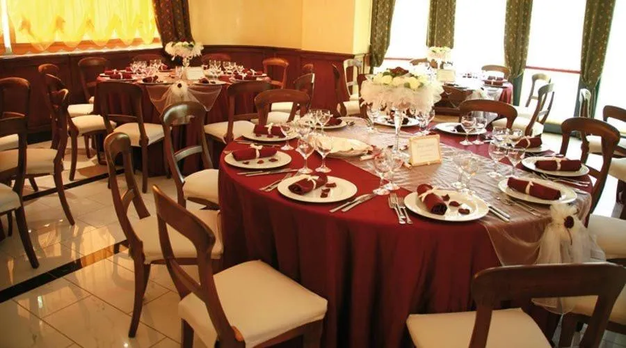 Restaurant/places to eat in Albergo Ristorante Uliveto
