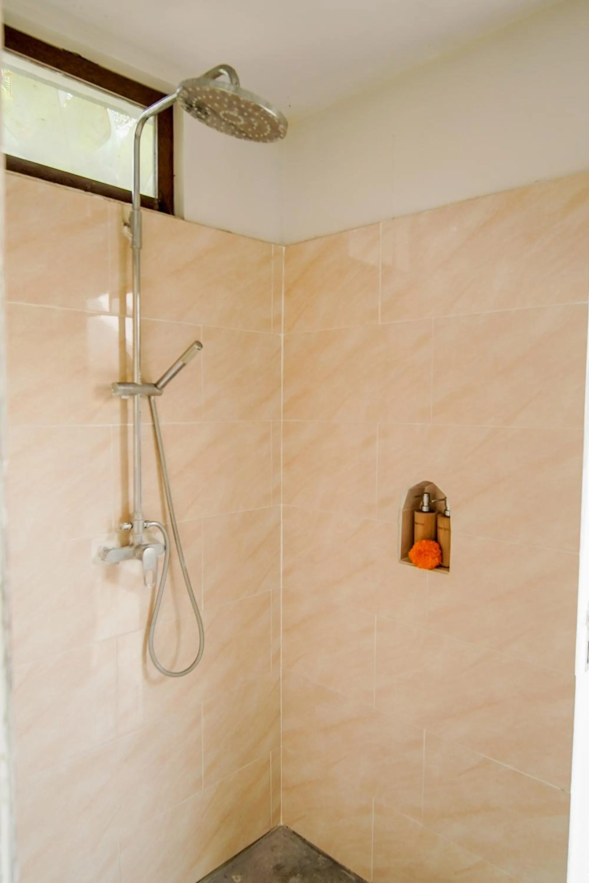 Shower in Villa Sujati