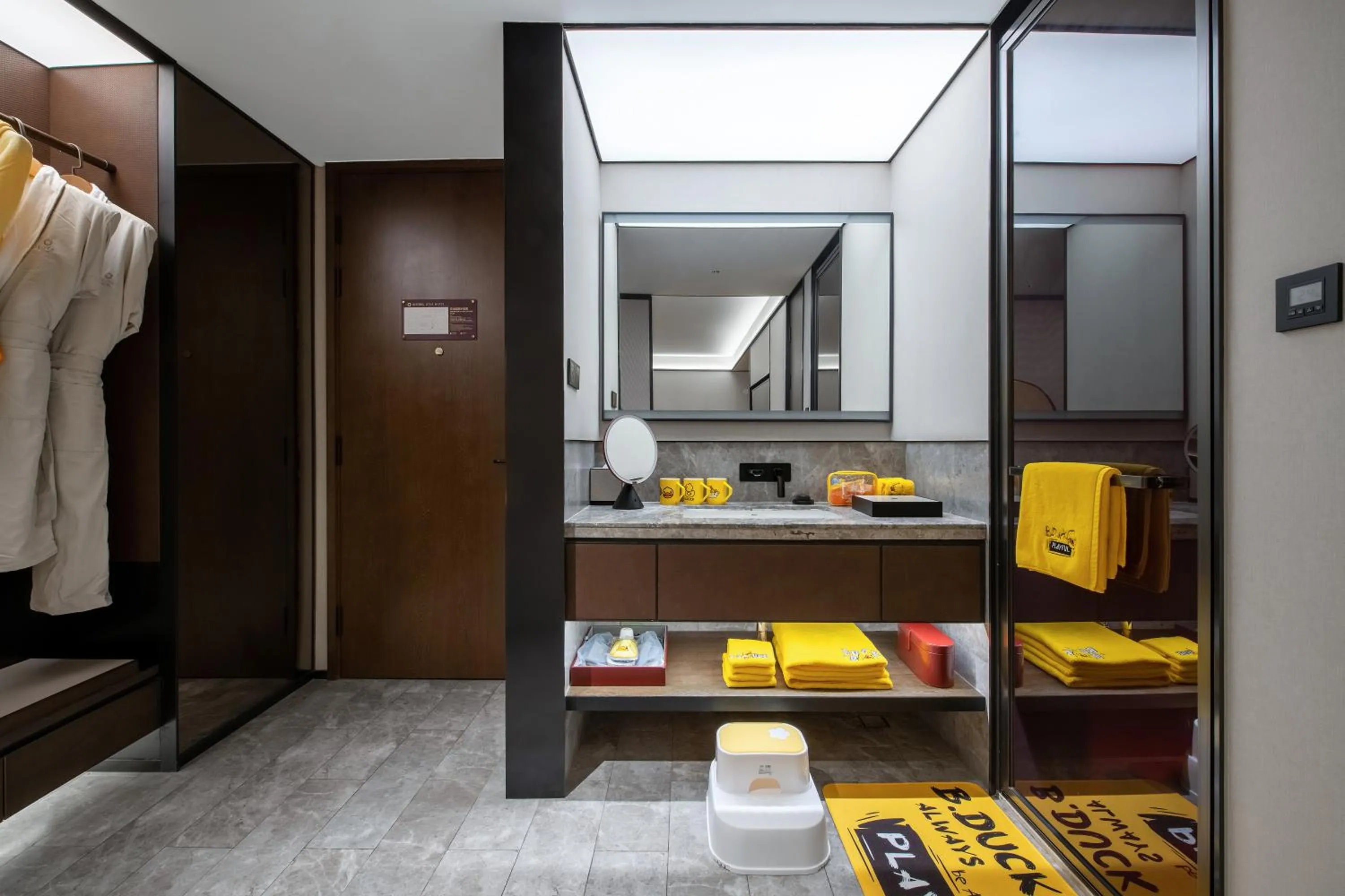 Bathroom, Bed in JOYA Chengdu Taikoo Li IFS