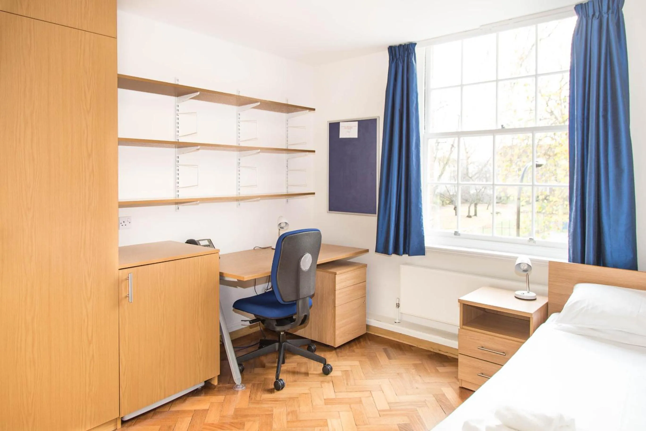 Bedroom, Bed in Goodenough College – University Residence