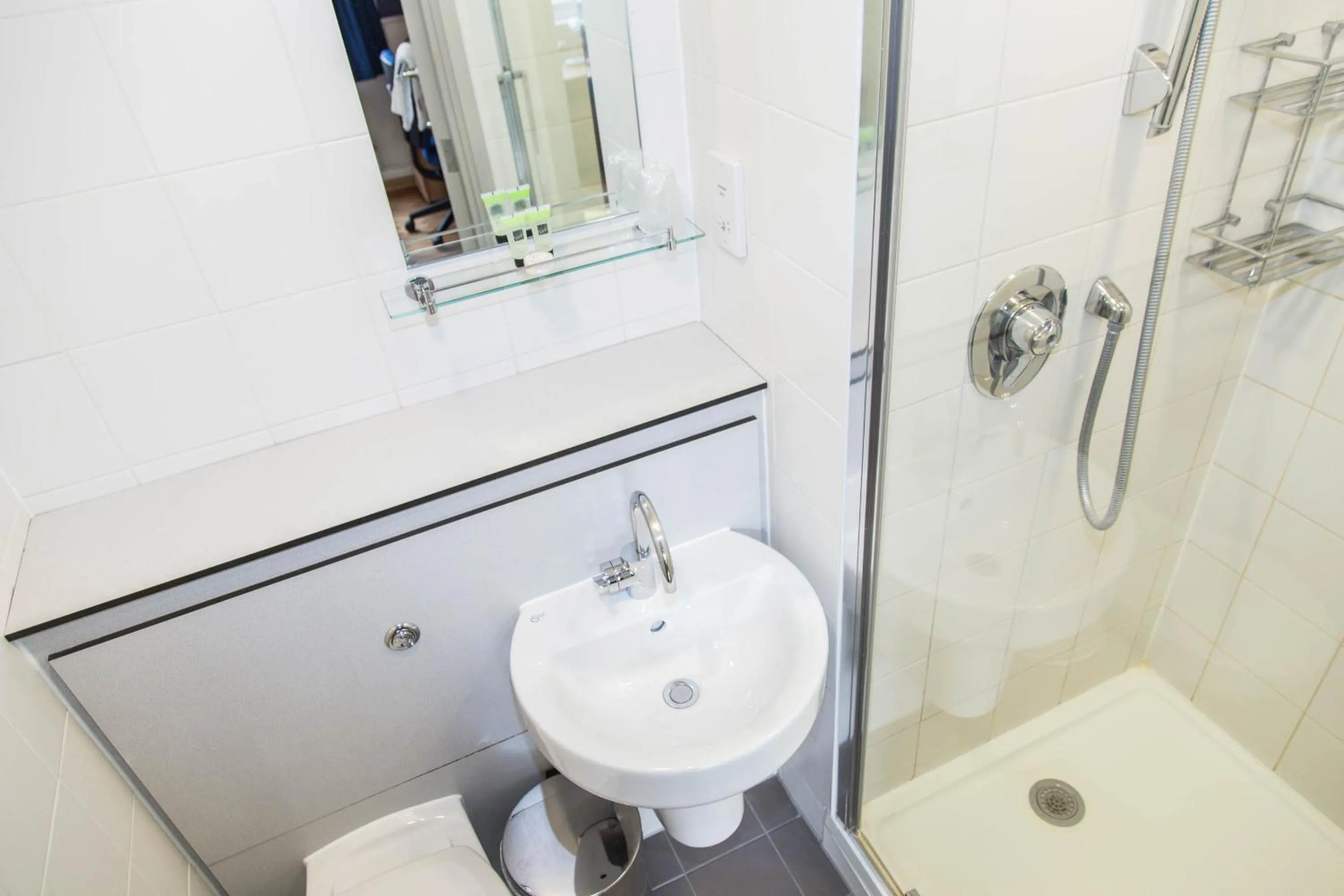 Toilet in Goodenough College – University Residence