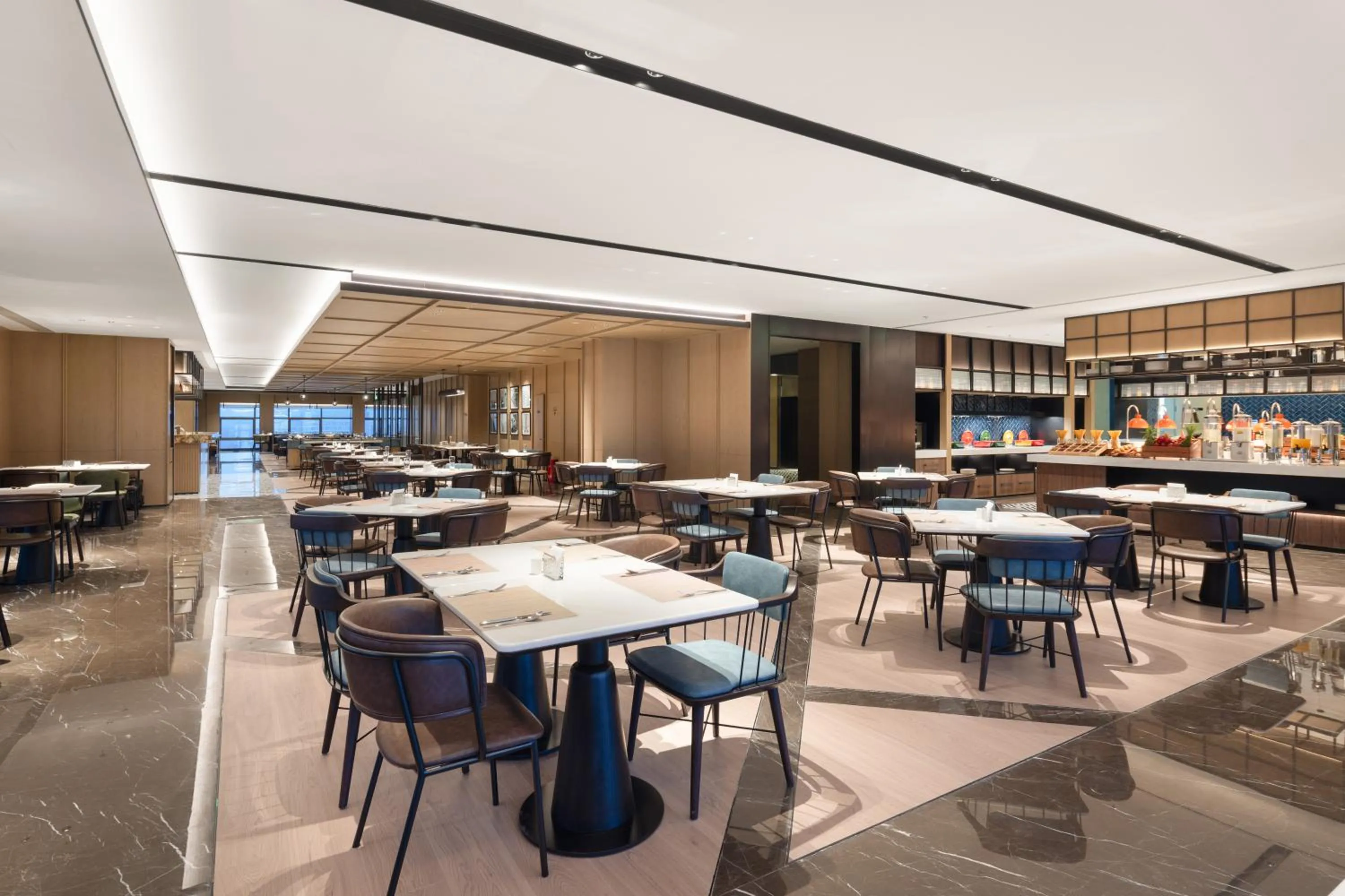 Restaurant/places to eat in Four Points by Sheraton Chengdu, Chunxi Road