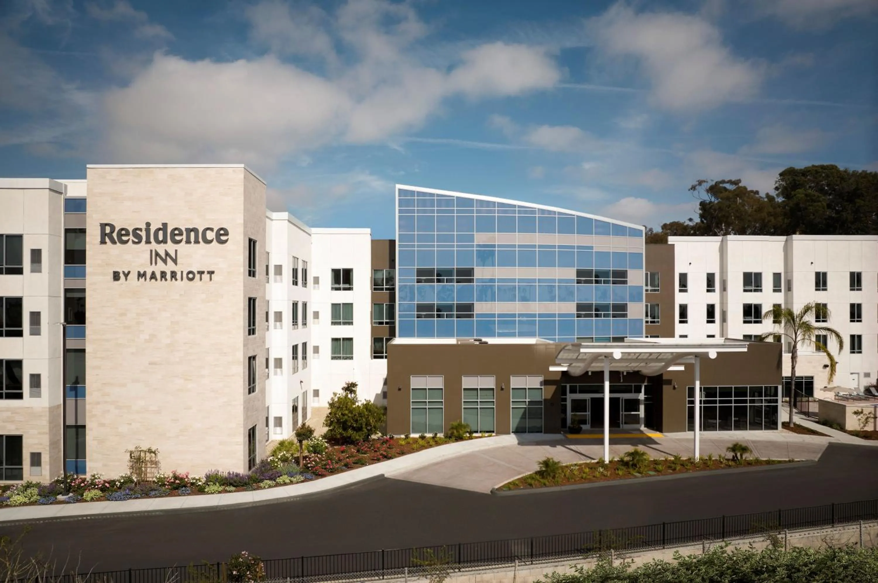 Property building in Residence Inn by Marriott Ventura Beach