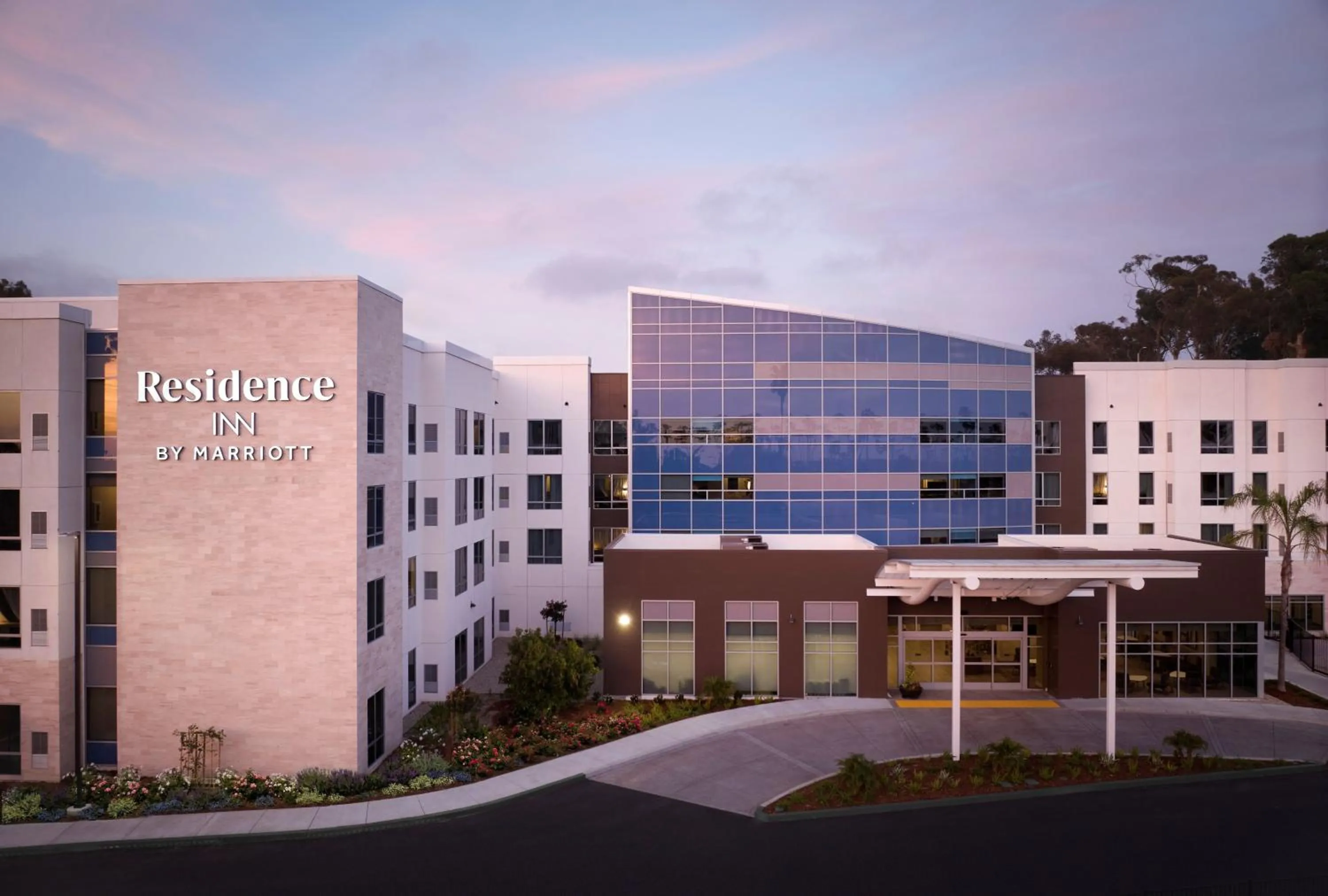 Property building in Residence Inn by Marriott Ventura Beach