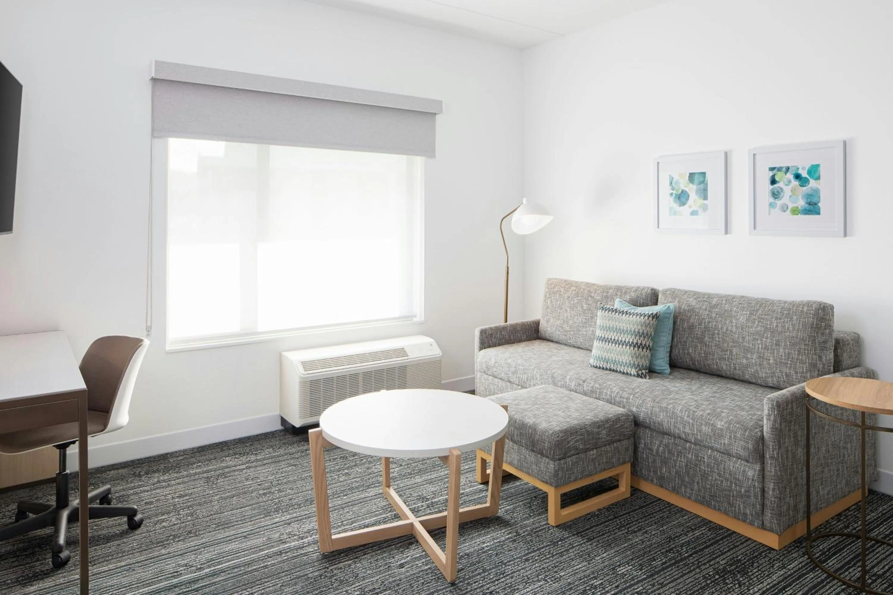 Living room in TownePlace Suites Pigeon Forge