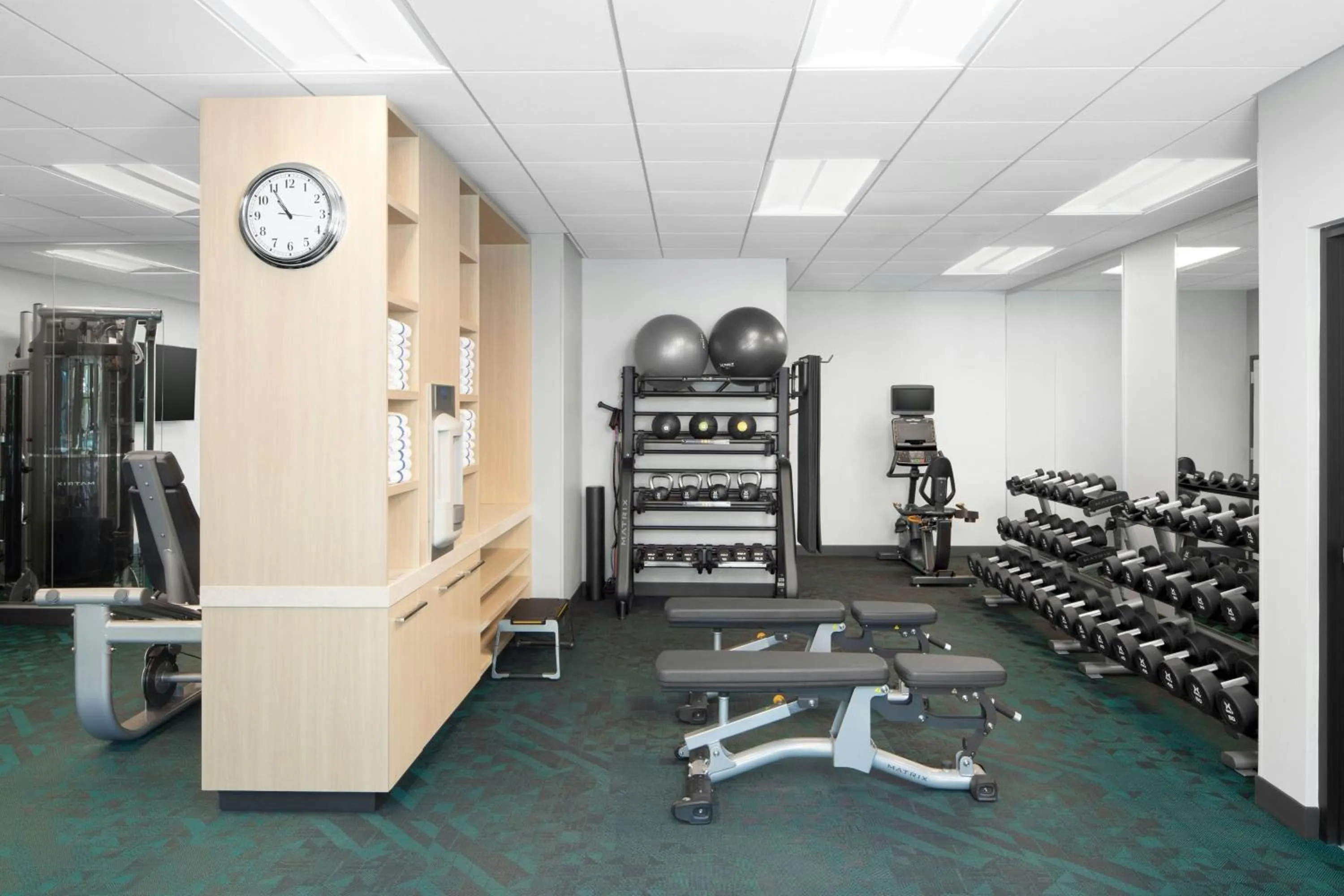Fitness centre/facilities in TownePlace Suites Pigeon Forge