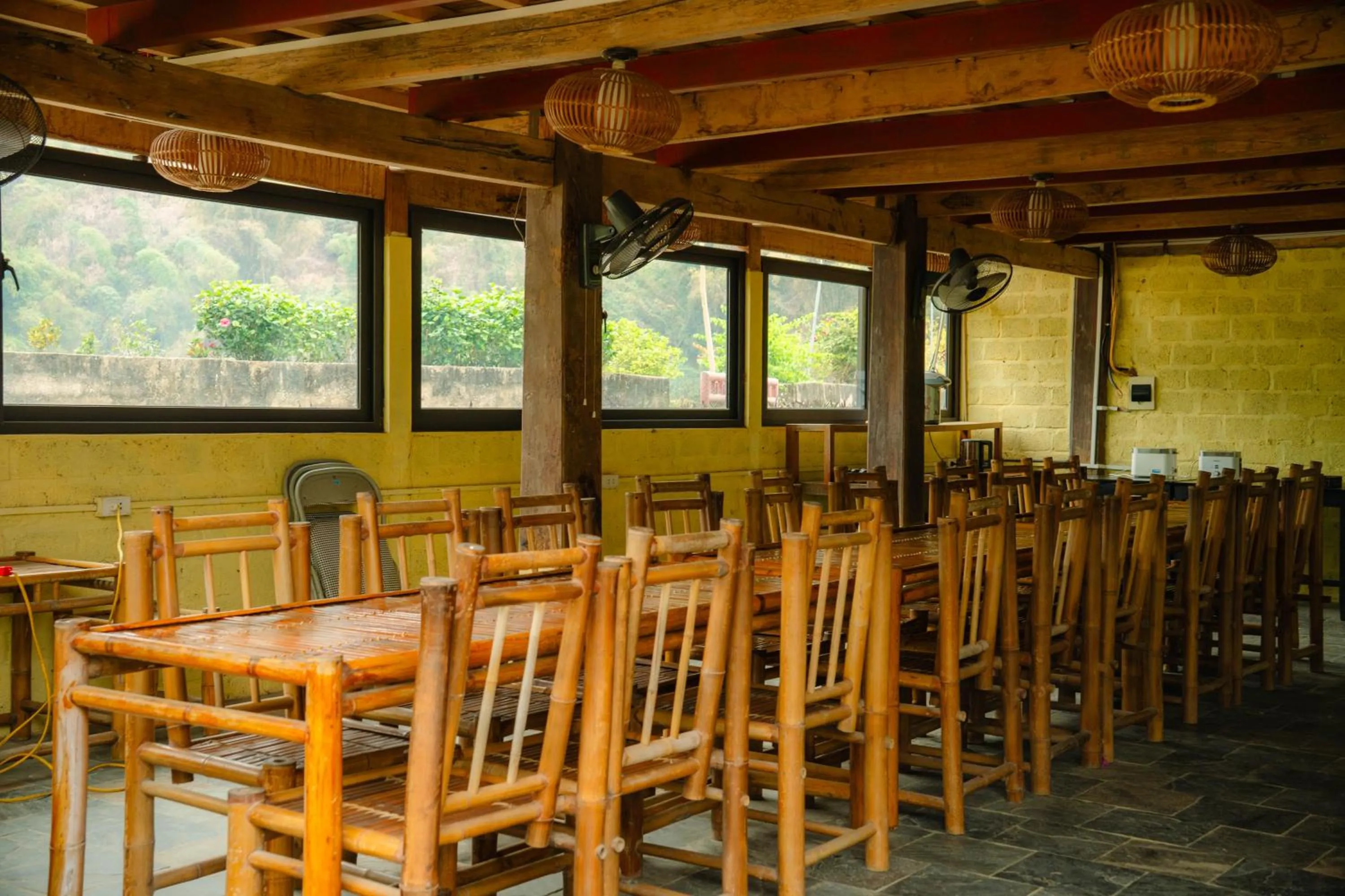 Restaurant/places to eat in Mai Chau Villas