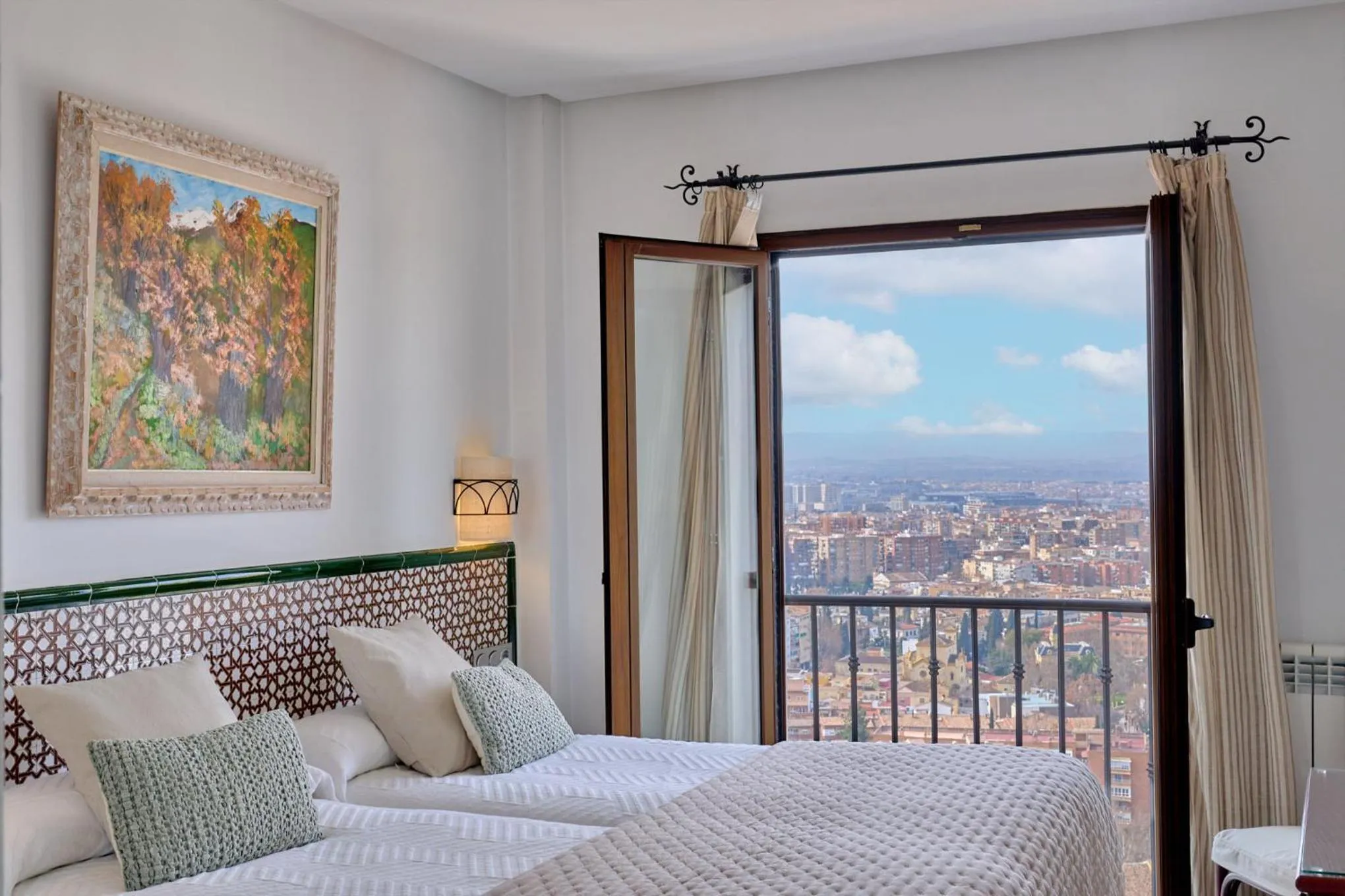 Bedroom, Bed in Hotel Mirador Arabeluj