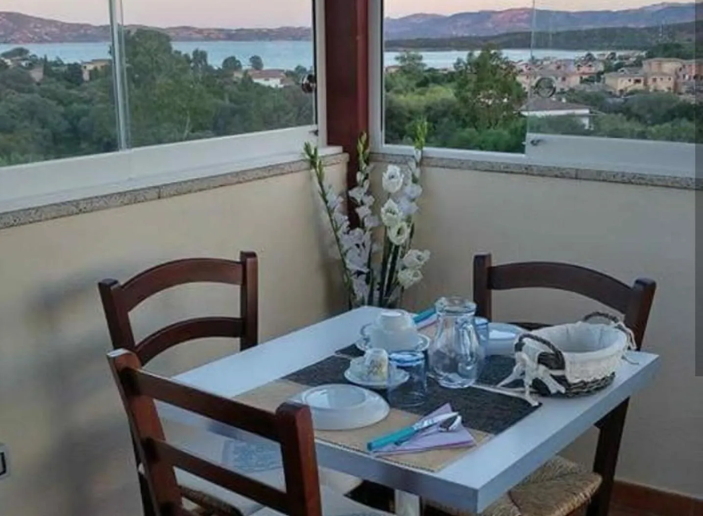 Communal lounge/ TV room in Antica Isola