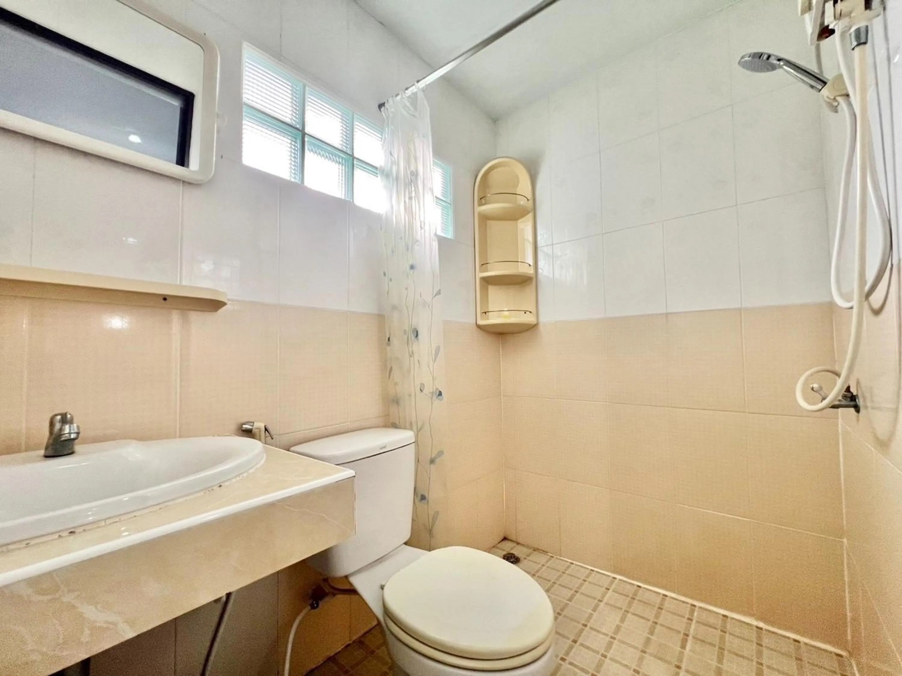 Bathroom in Ban Ton Resort