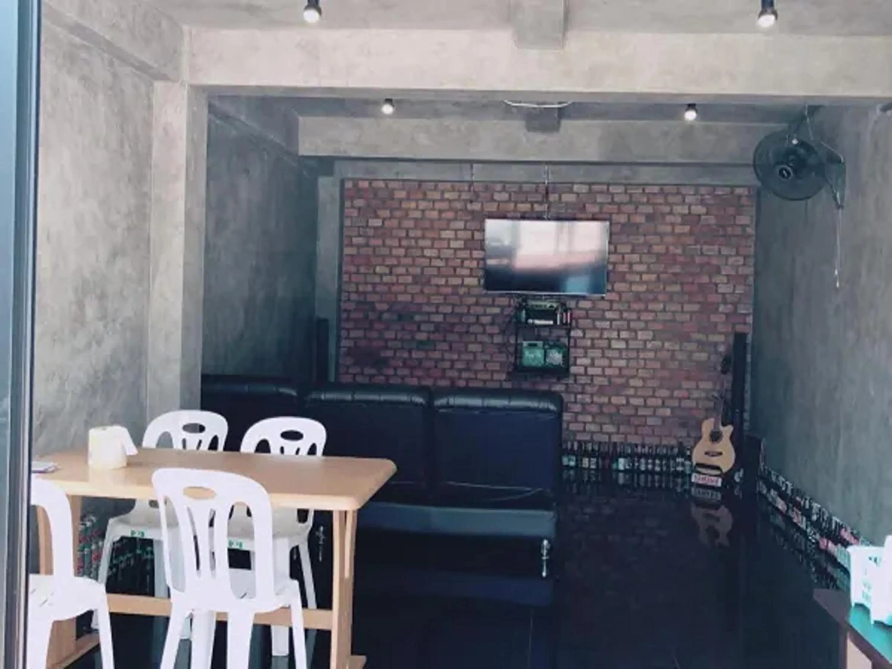 TV and multimedia in Ban Ton Resort