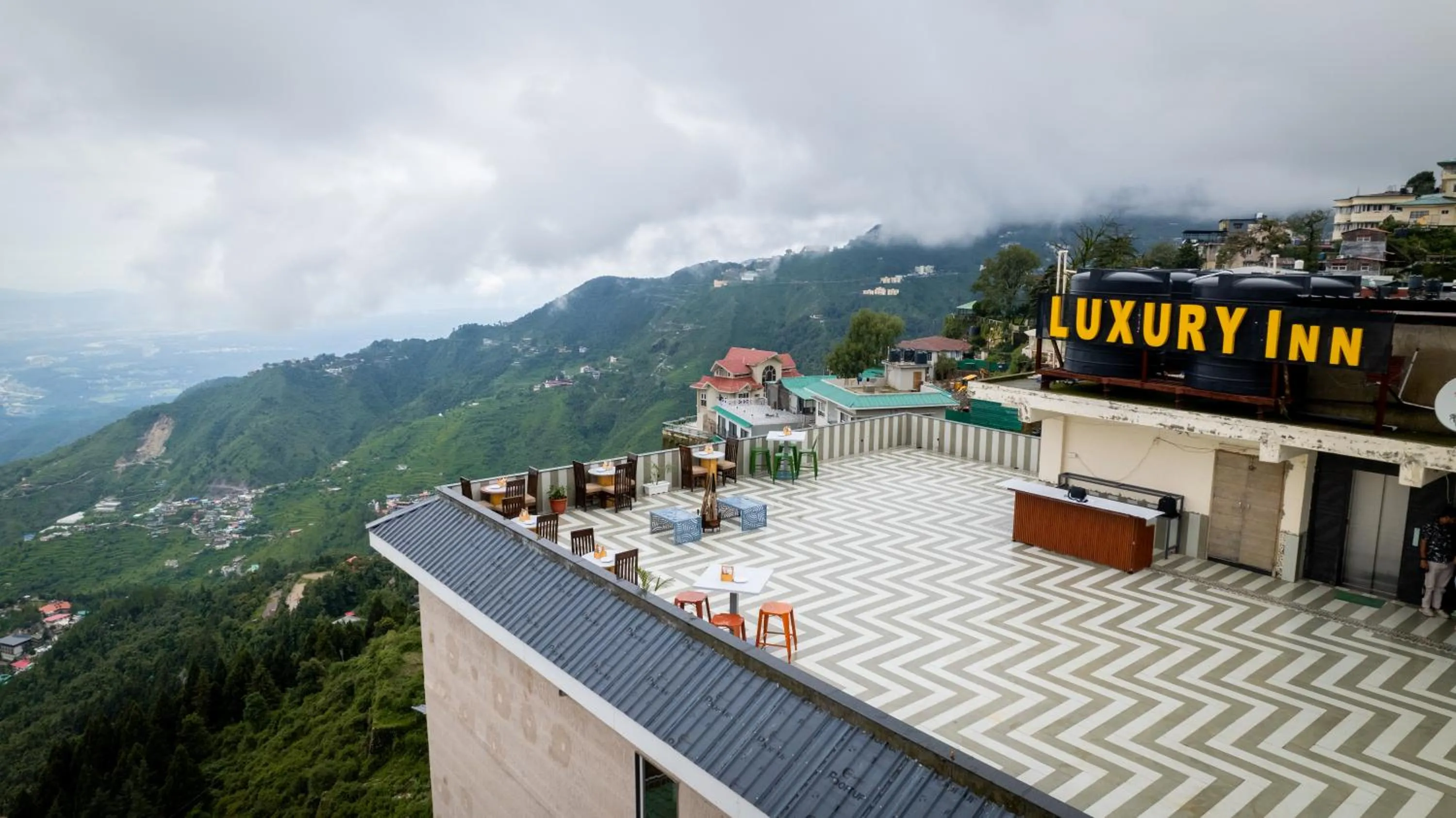 Dining area in Luxury Inn by Stotrak Hotels