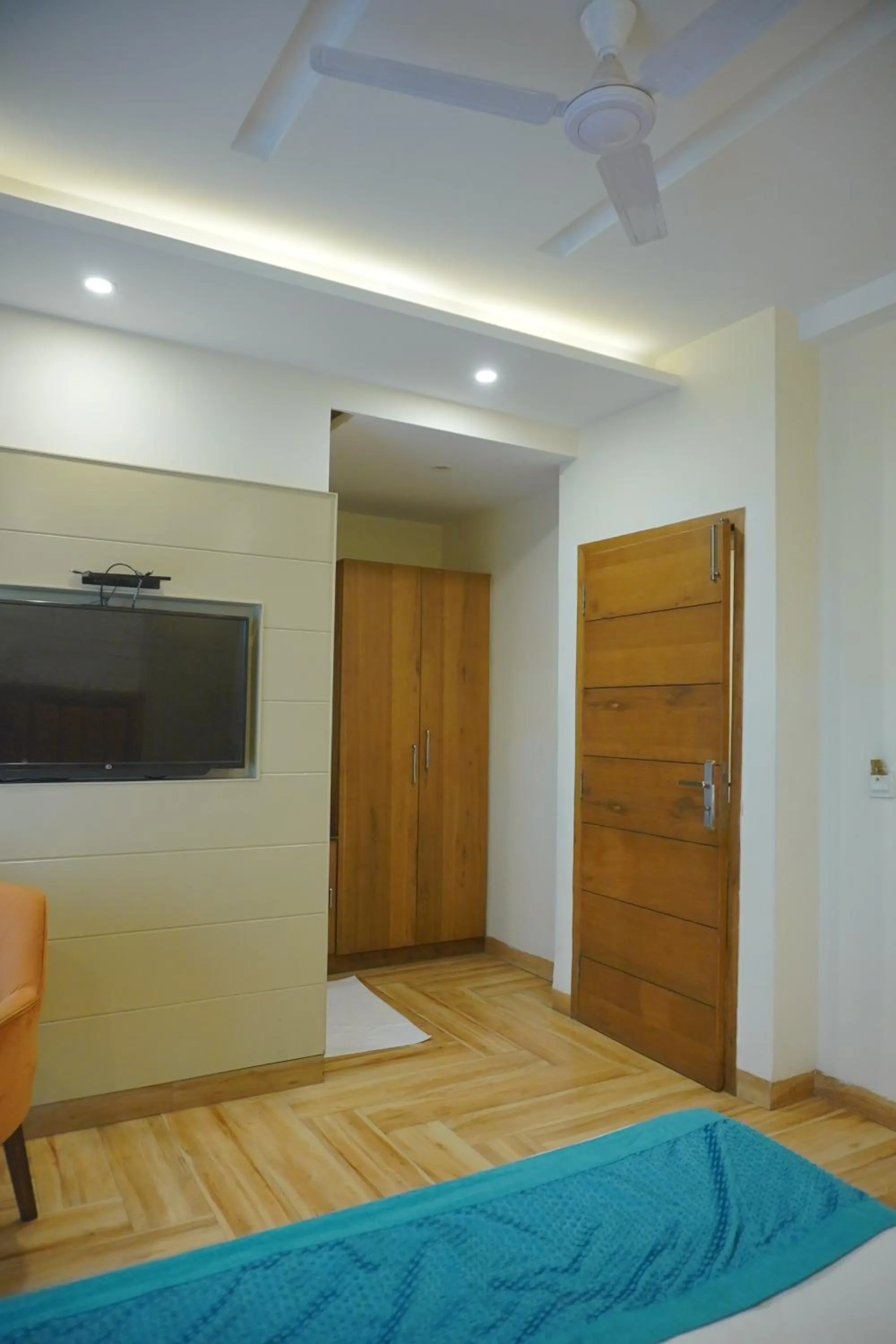 Bed in Luxury Inn by Stotrak Hotels