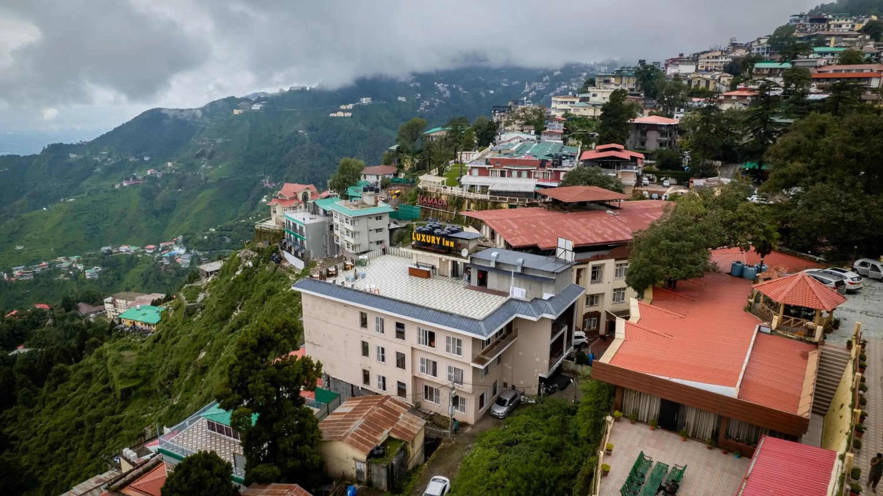 Luxury Inn by Stotrak Hotels Luxury Inn by Stotrak Hotels