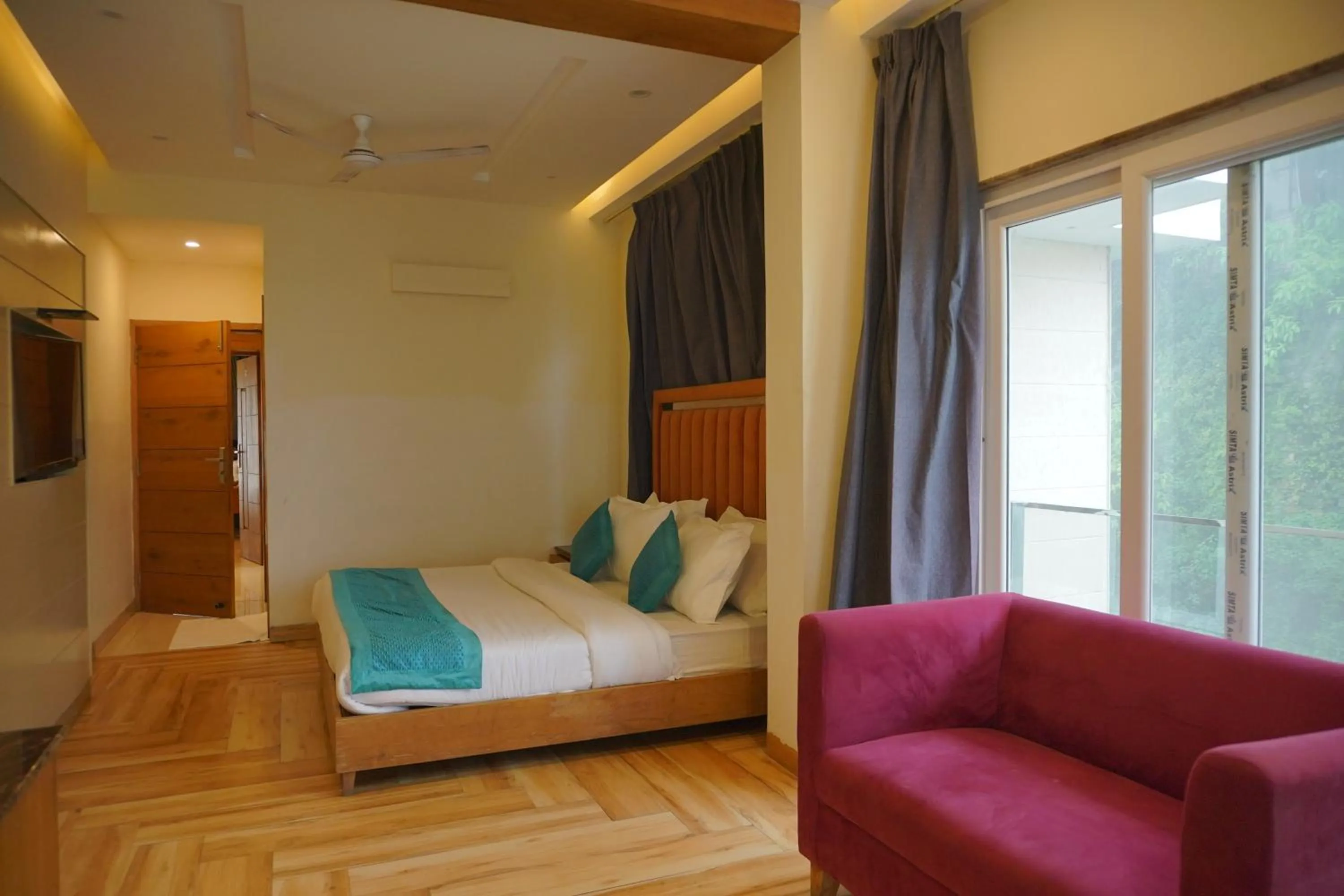 Bed in Luxury Inn by Stotrak Hotels