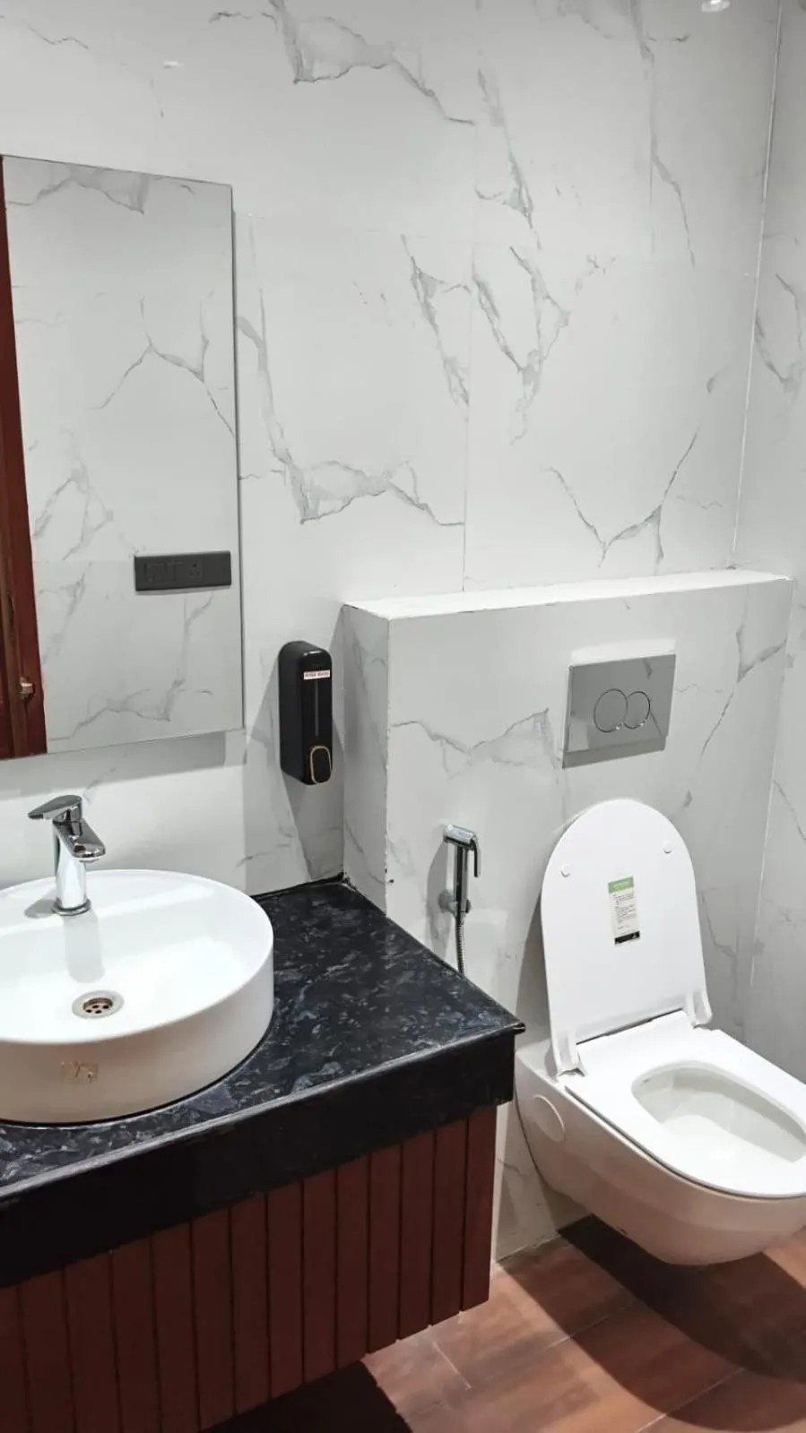 Toilet in Hotel Elara