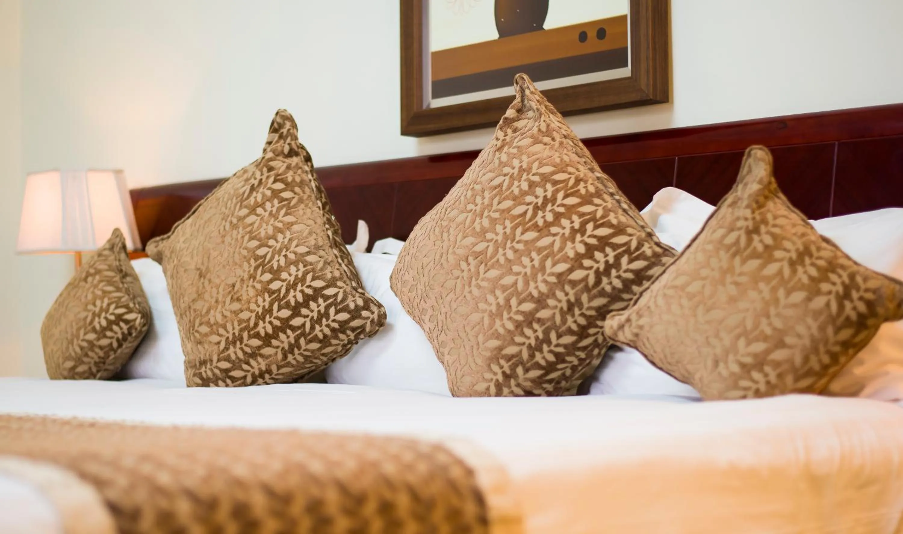 Photo of the whole room in The Manor Hotel