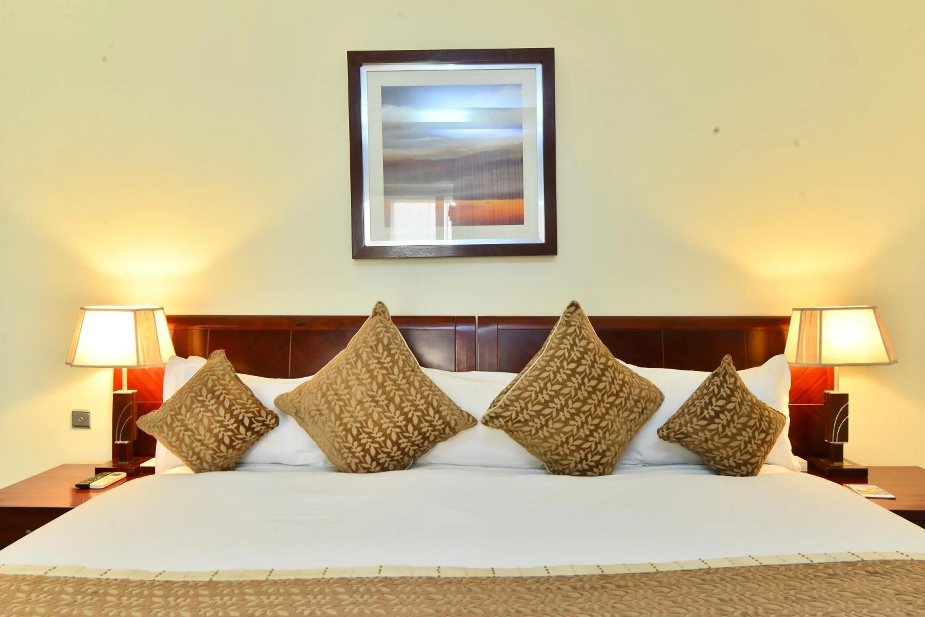 Shower in The Manor Hotel