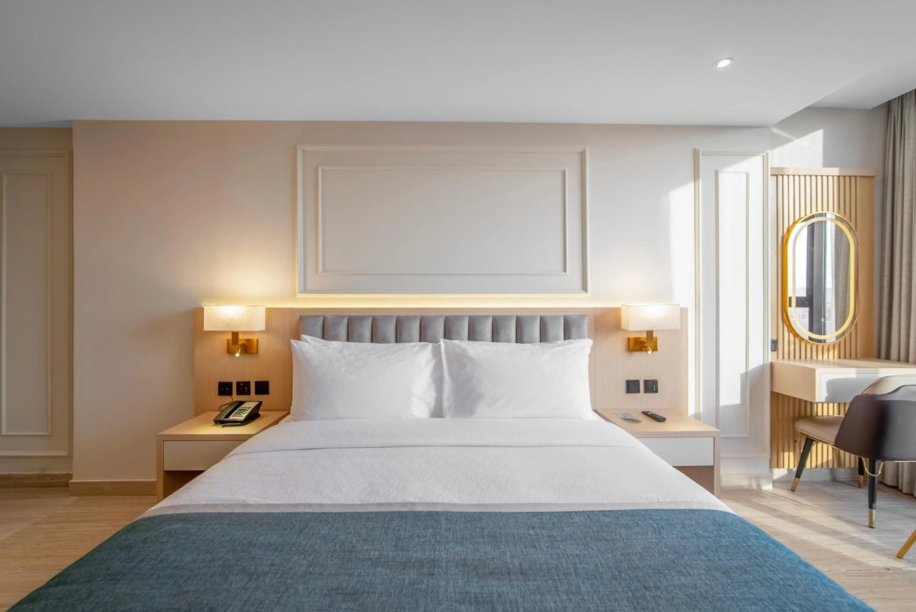 Bedroom, Bed in Grand Ambassador Hotel