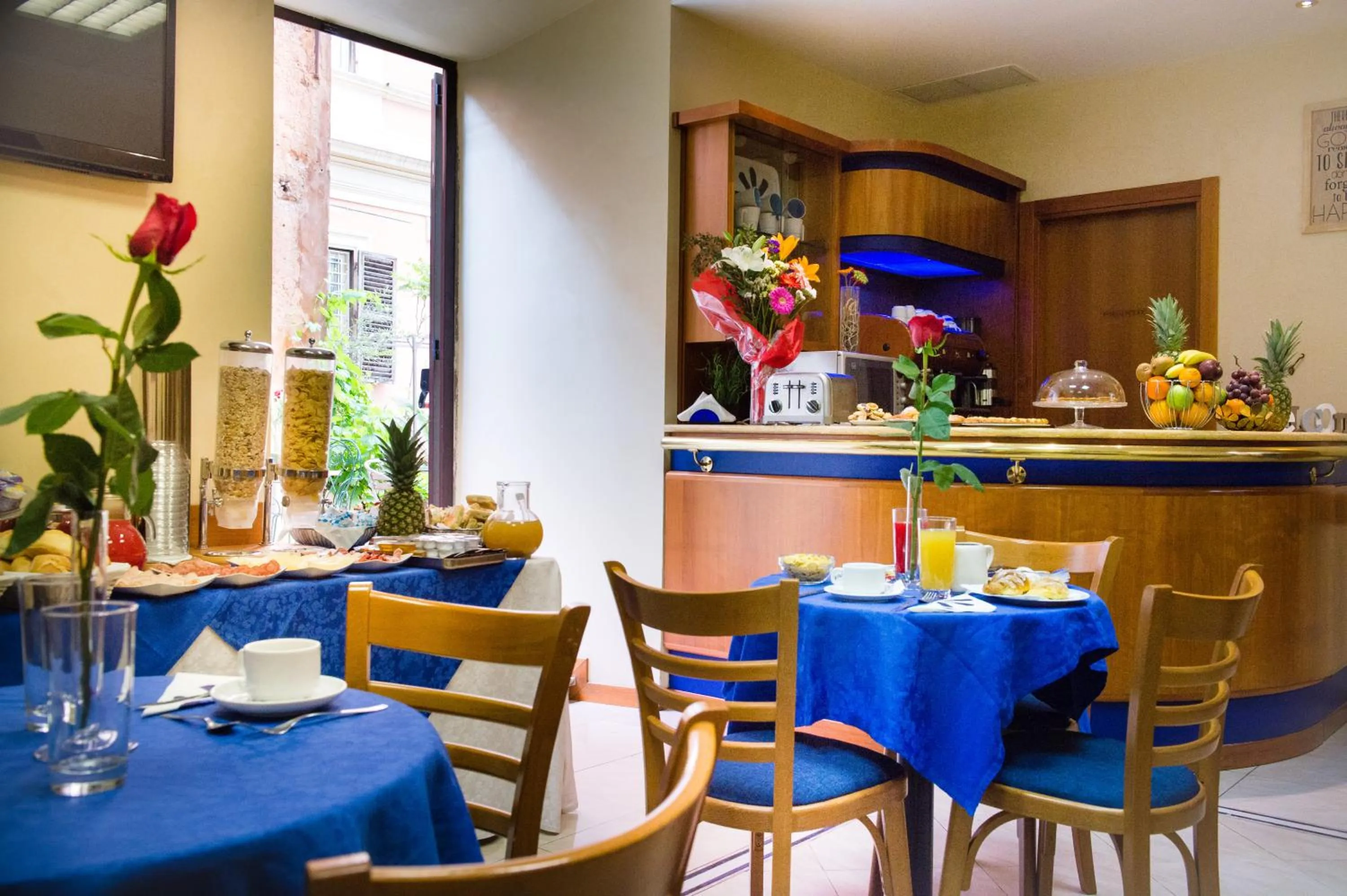 Restaurant/Places to Eat in Hotel Amadeus