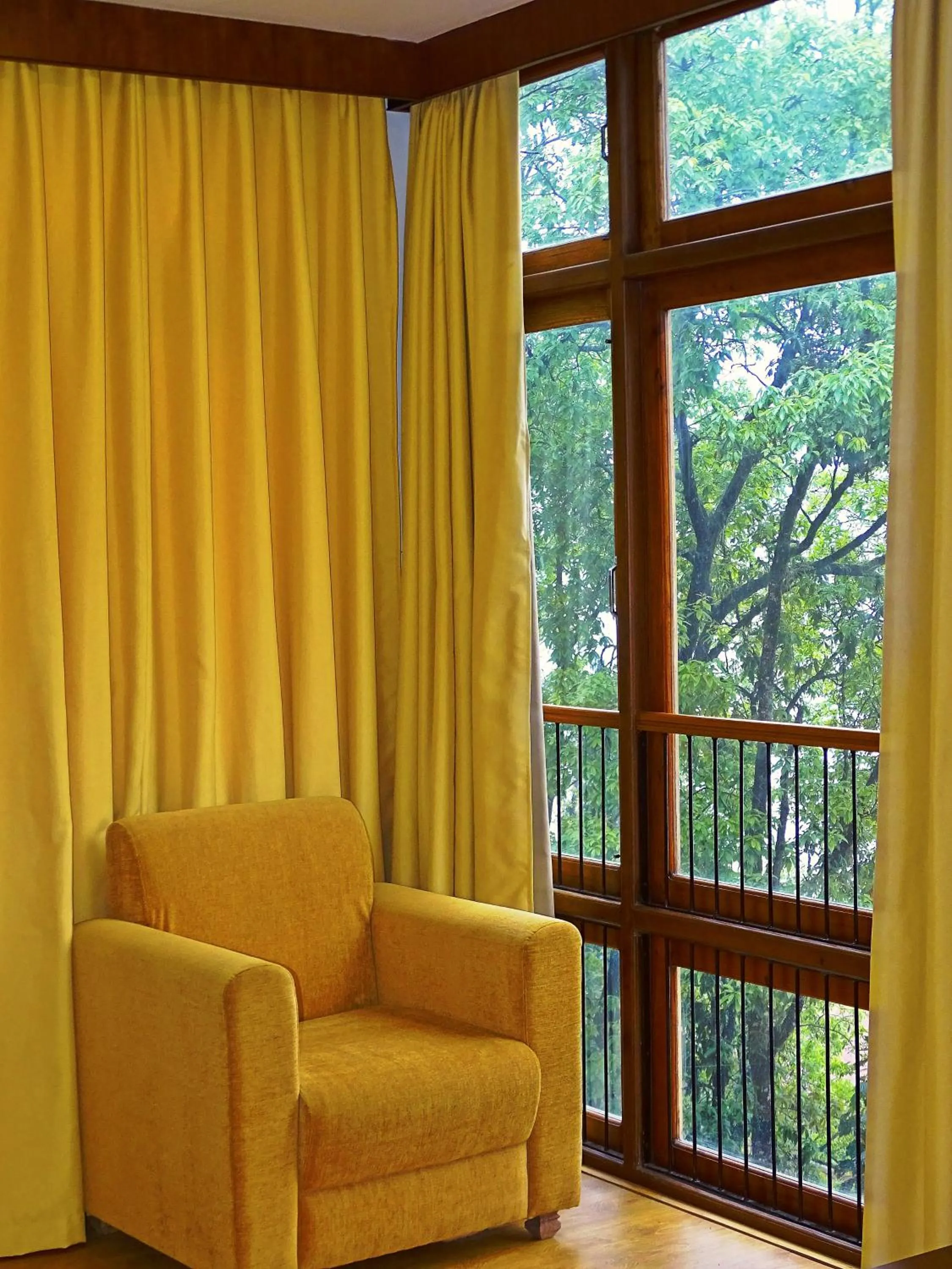 Seating area in The Golden Crest