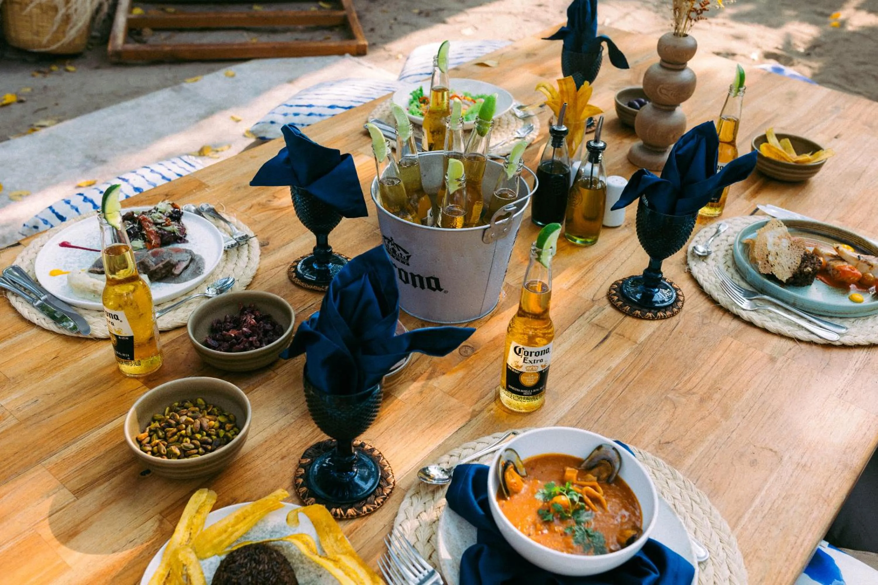 Food and drinks in Isla Corona