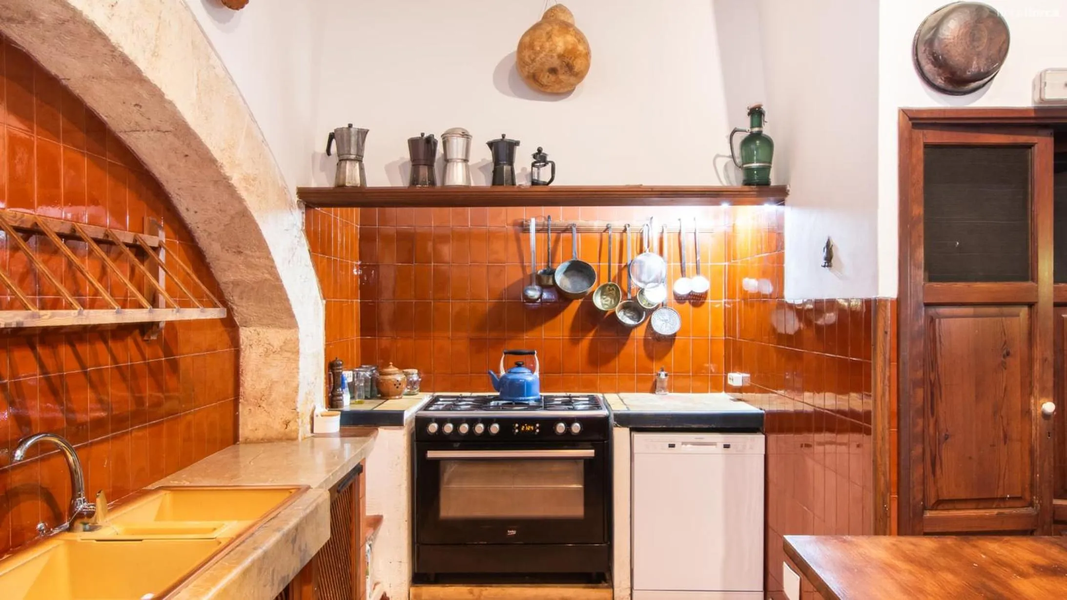 Kitchen or kitchenette in León de Sineu