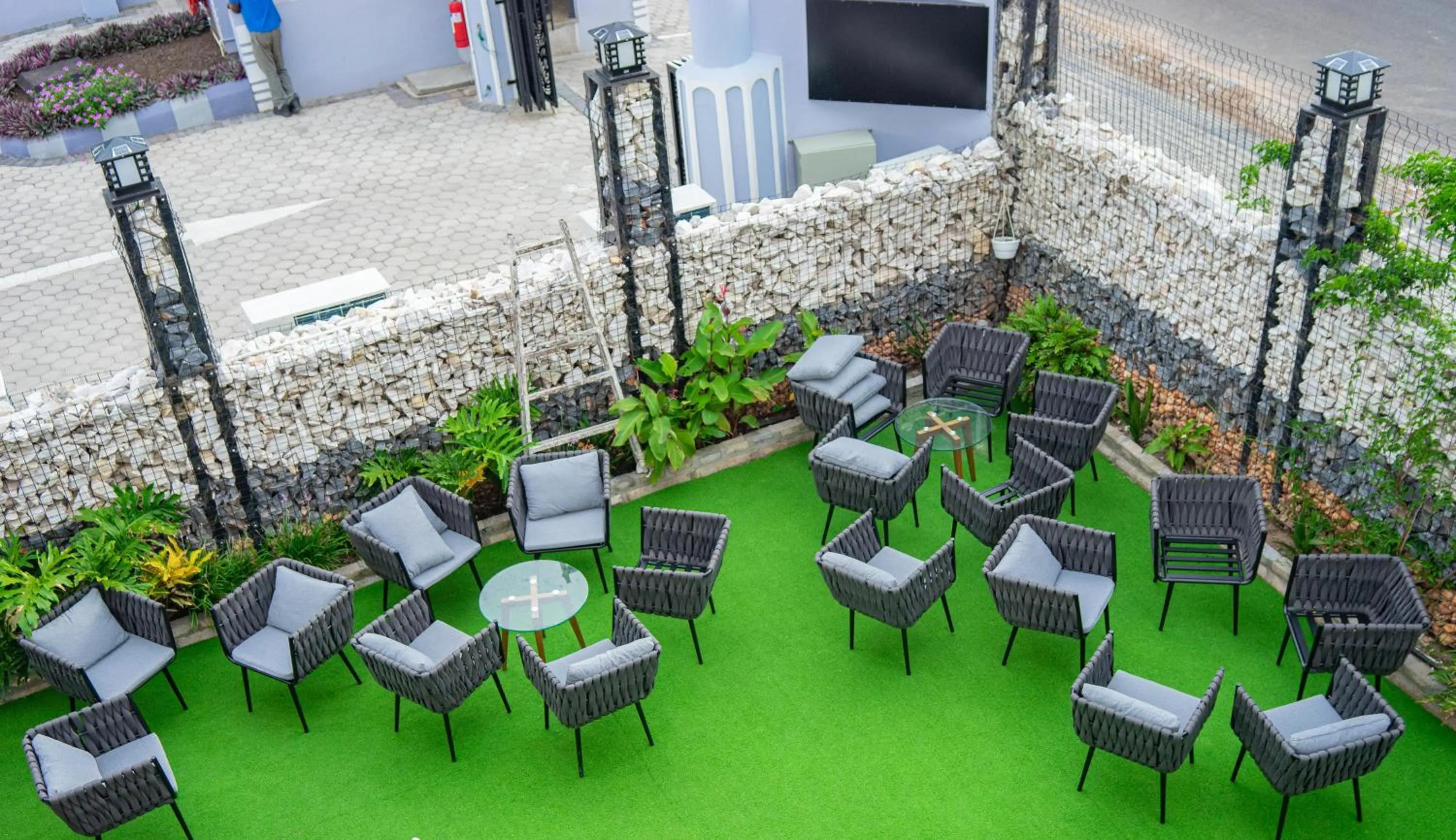 Garden in Wils Hotel Supreme