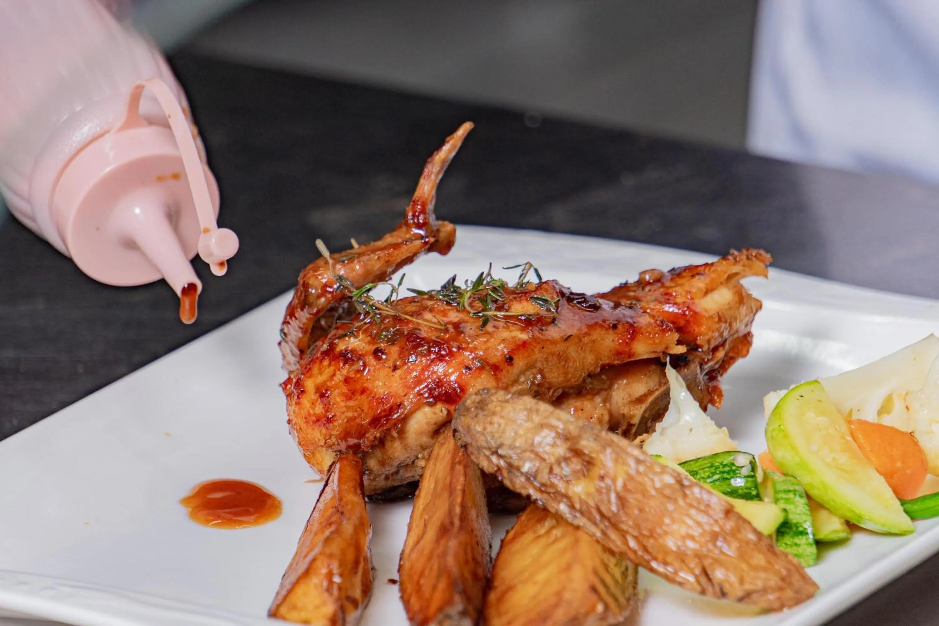 Restaurant/places to eat in Wils Hotel Supreme