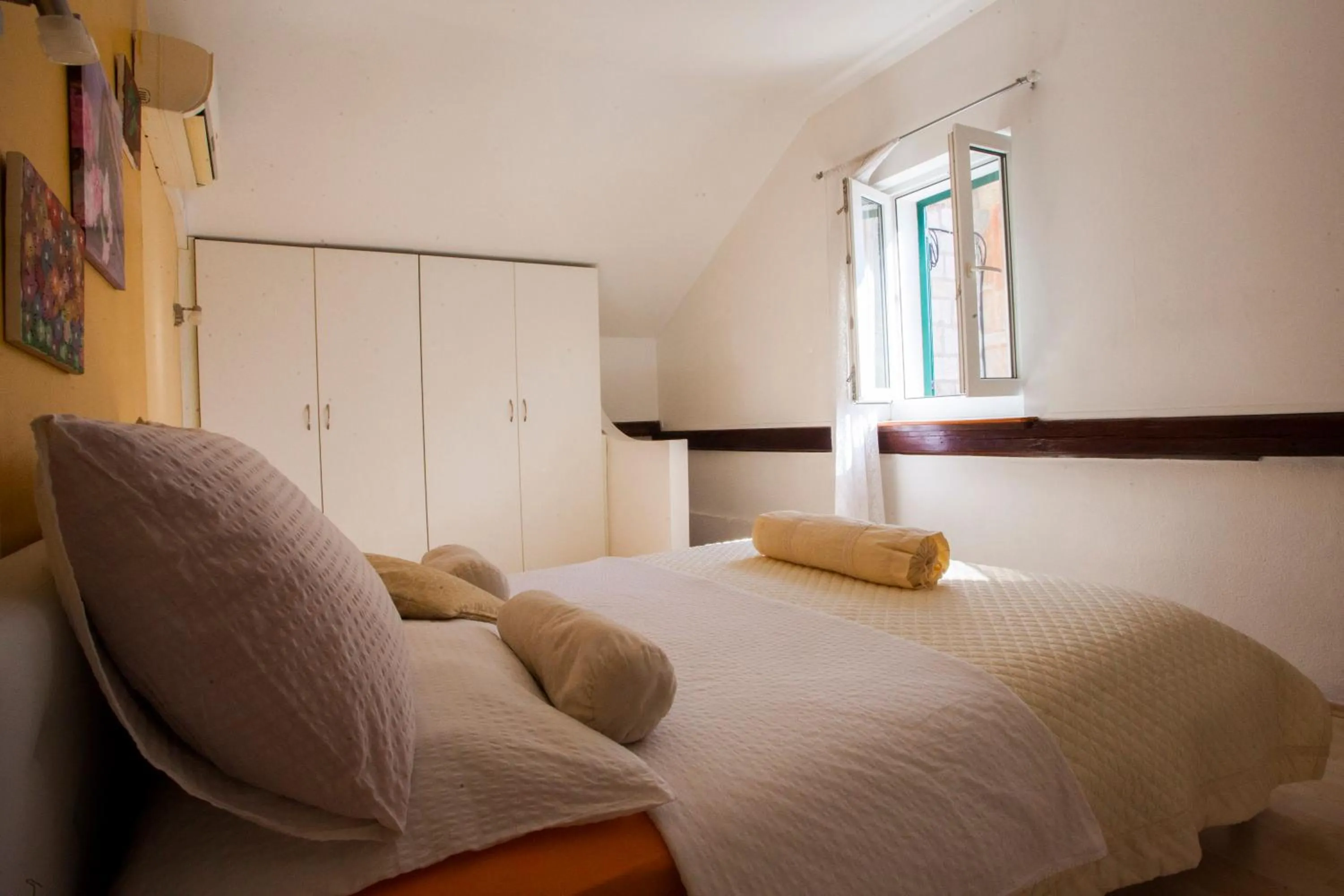 Decorative detail, Bed in Apartment Welcome