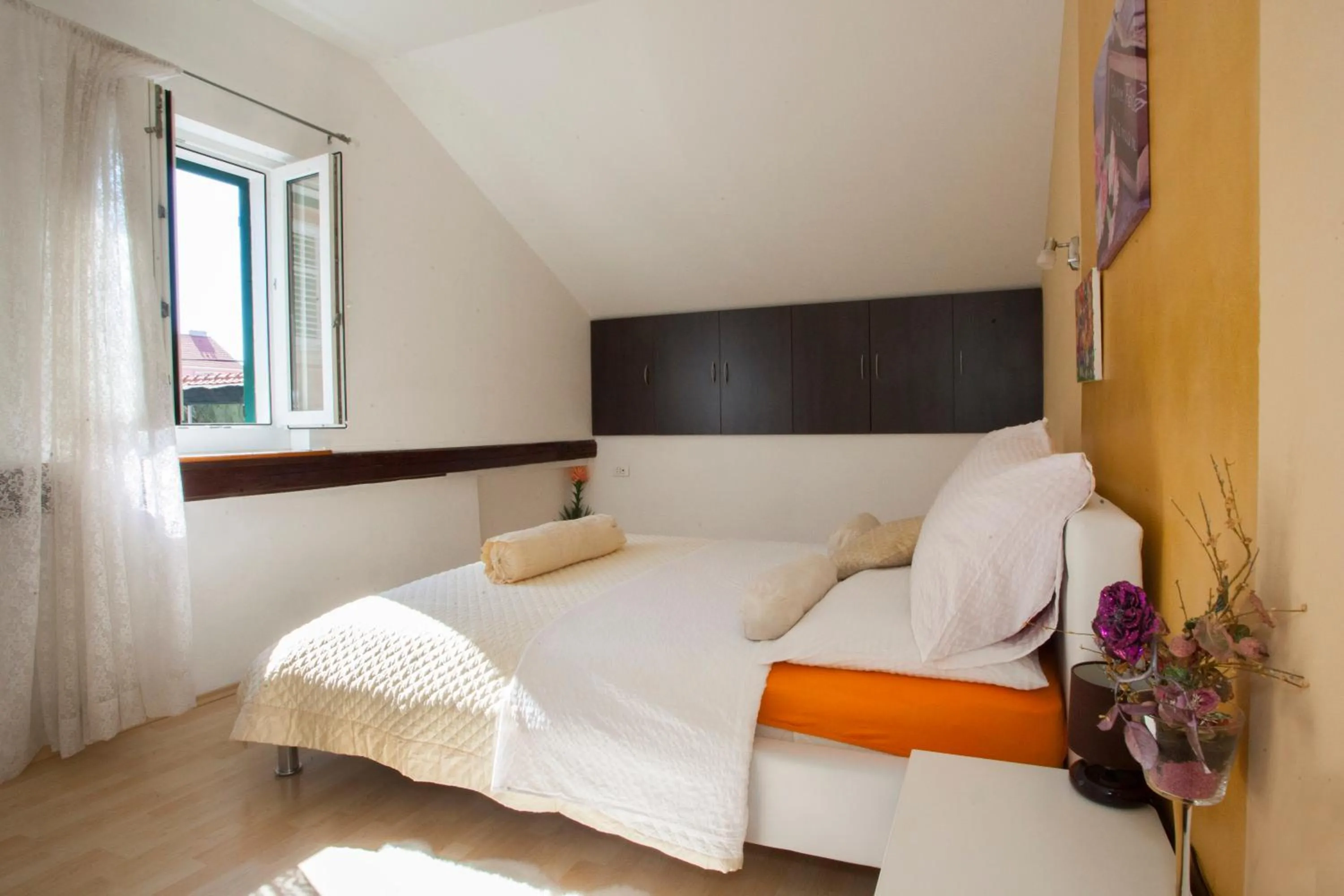 Decorative detail, Bed in Apartment Welcome