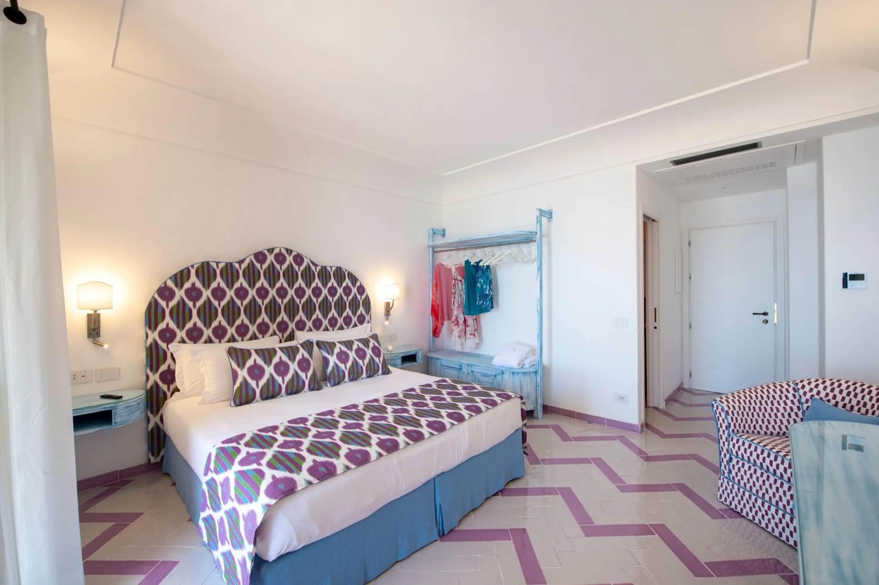 Bed in Hotel Il Gabbiano