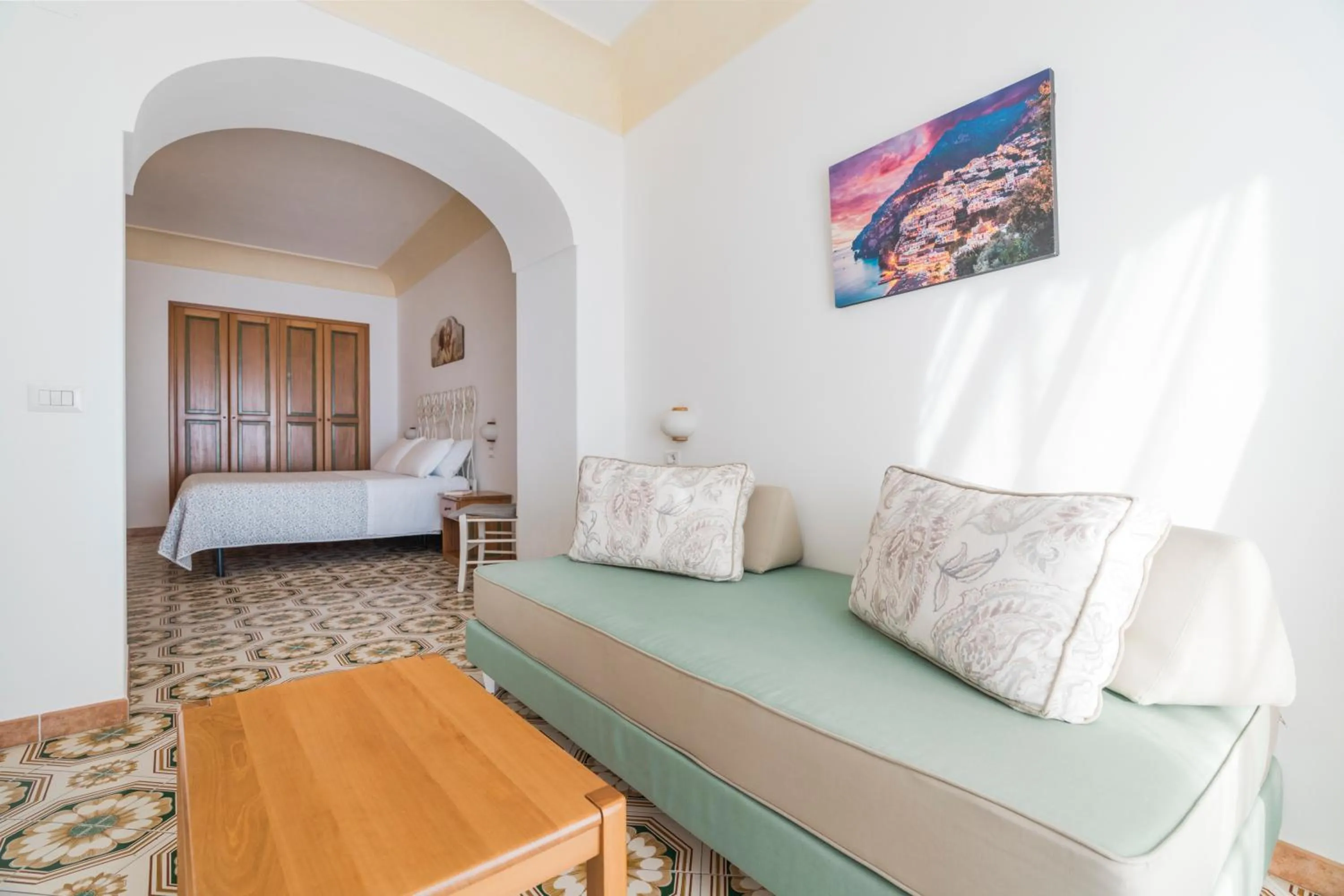 Bed in Hotel Il Gabbiano