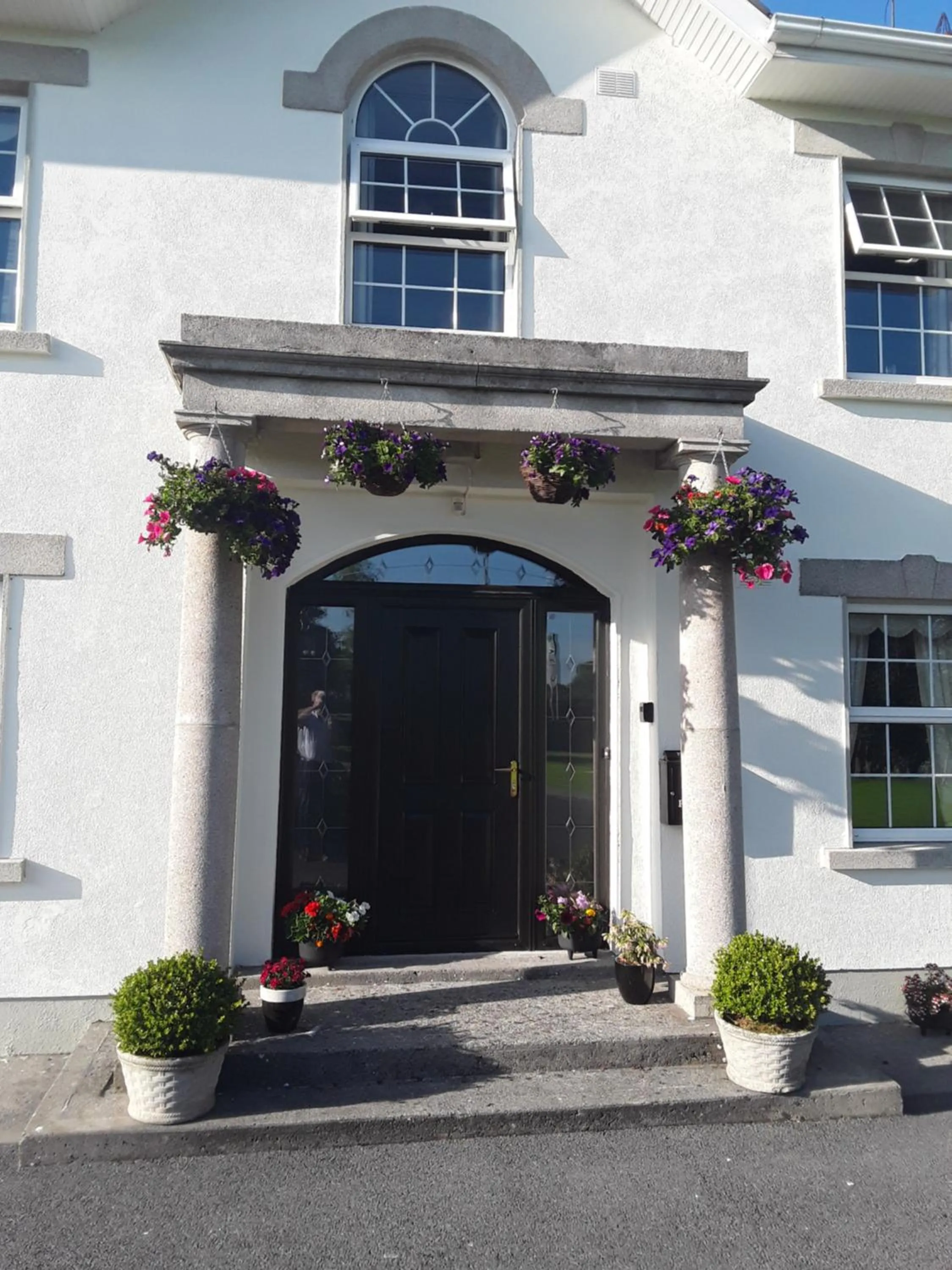 Facade/entrance in Doonard Manor B&B