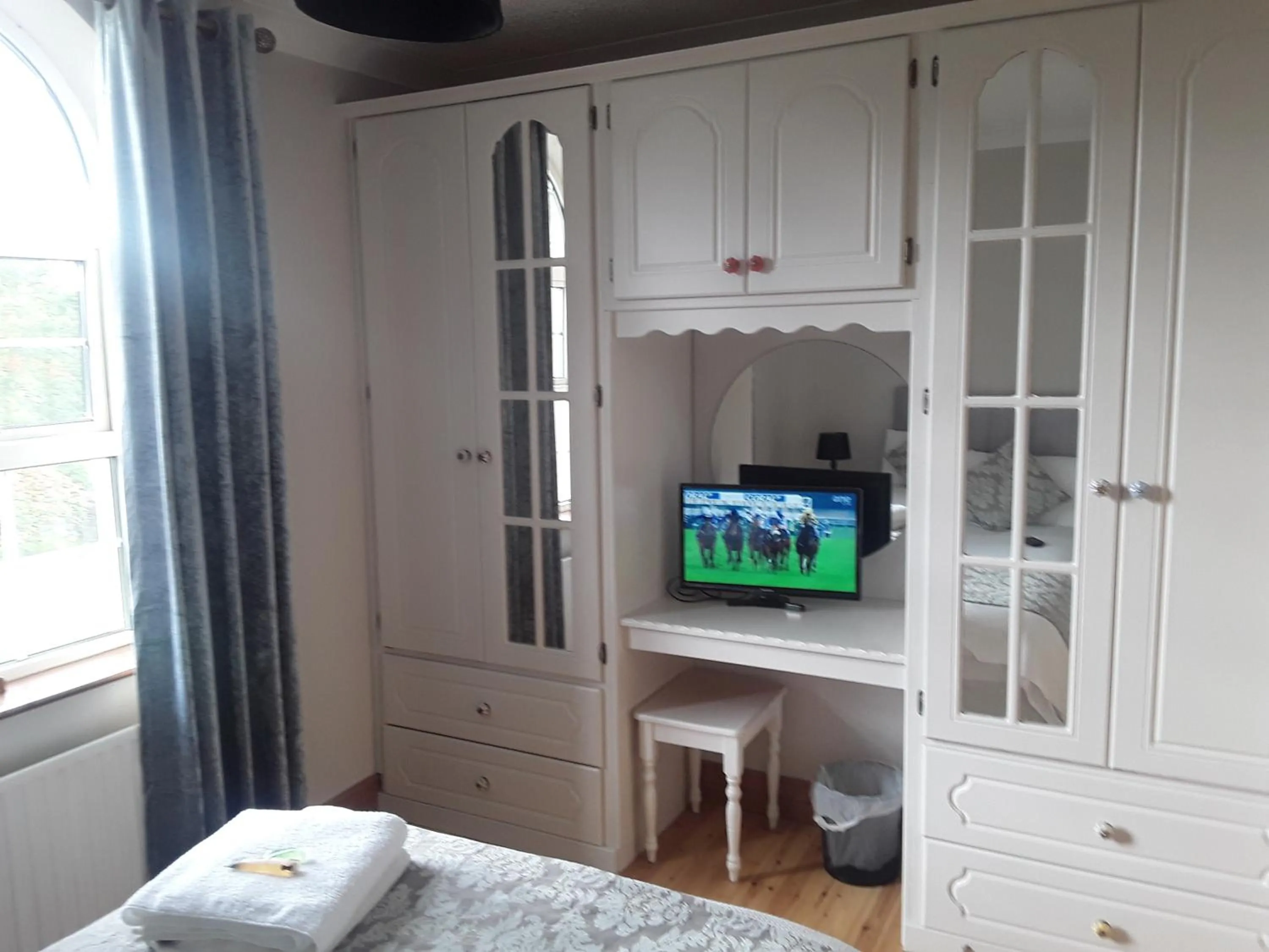 TV and multimedia, Bed in Doonard Manor B&B