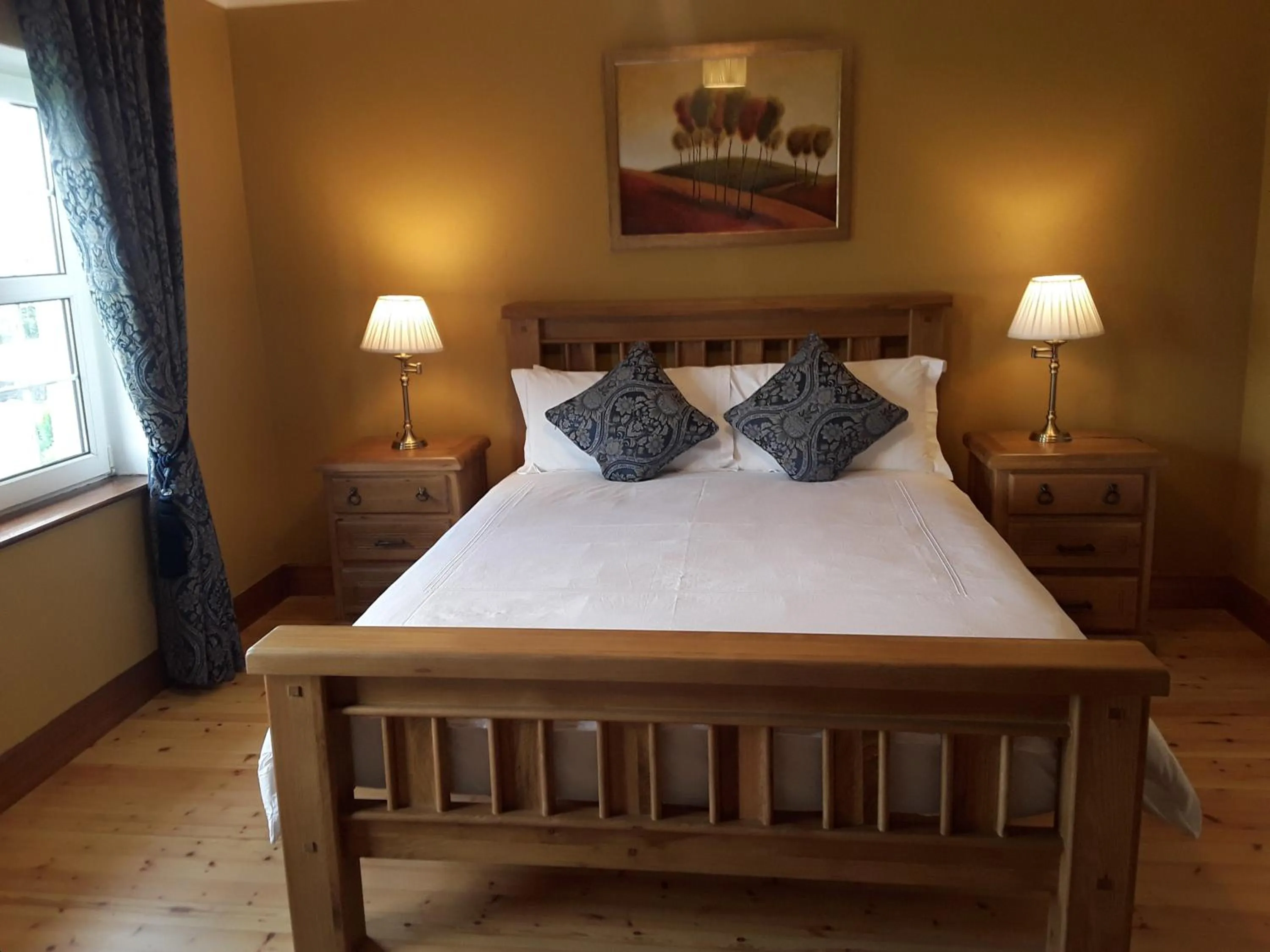 Bed in Doonard Manor B&B