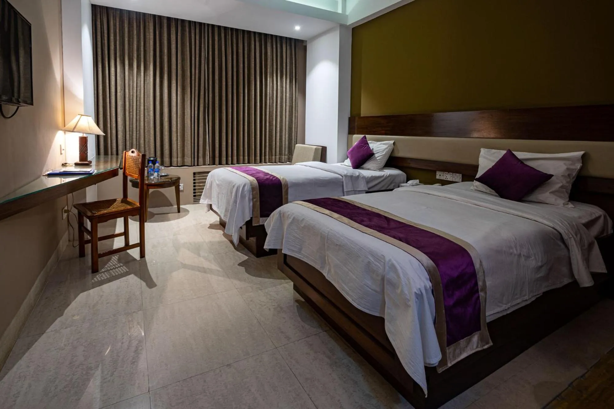 TV and multimedia in Hotel Ashrafee