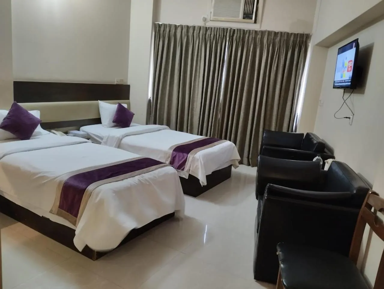 TV and multimedia in Hotel Ashrafee