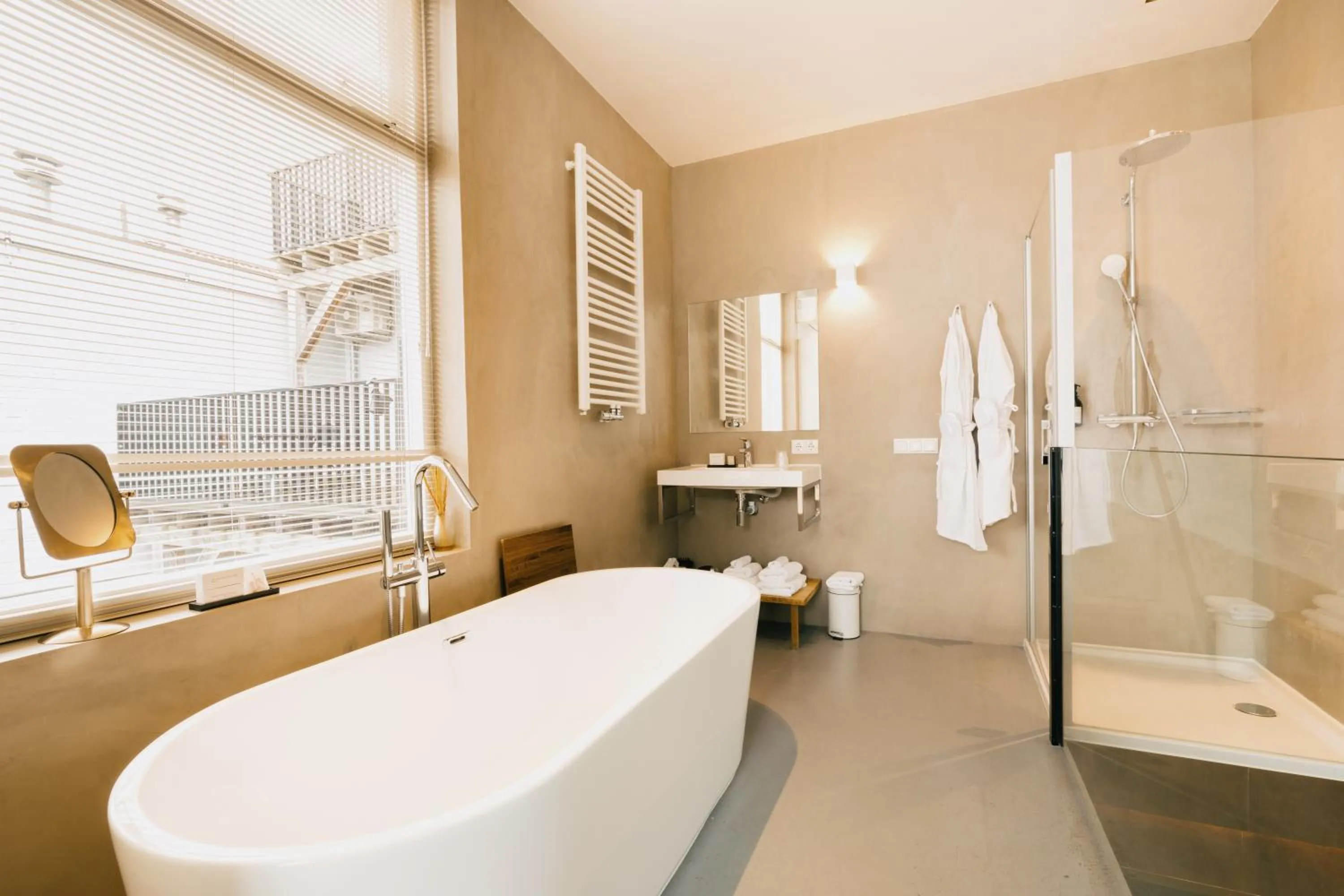 Shower in Boutique Hotel Goud En Zilver