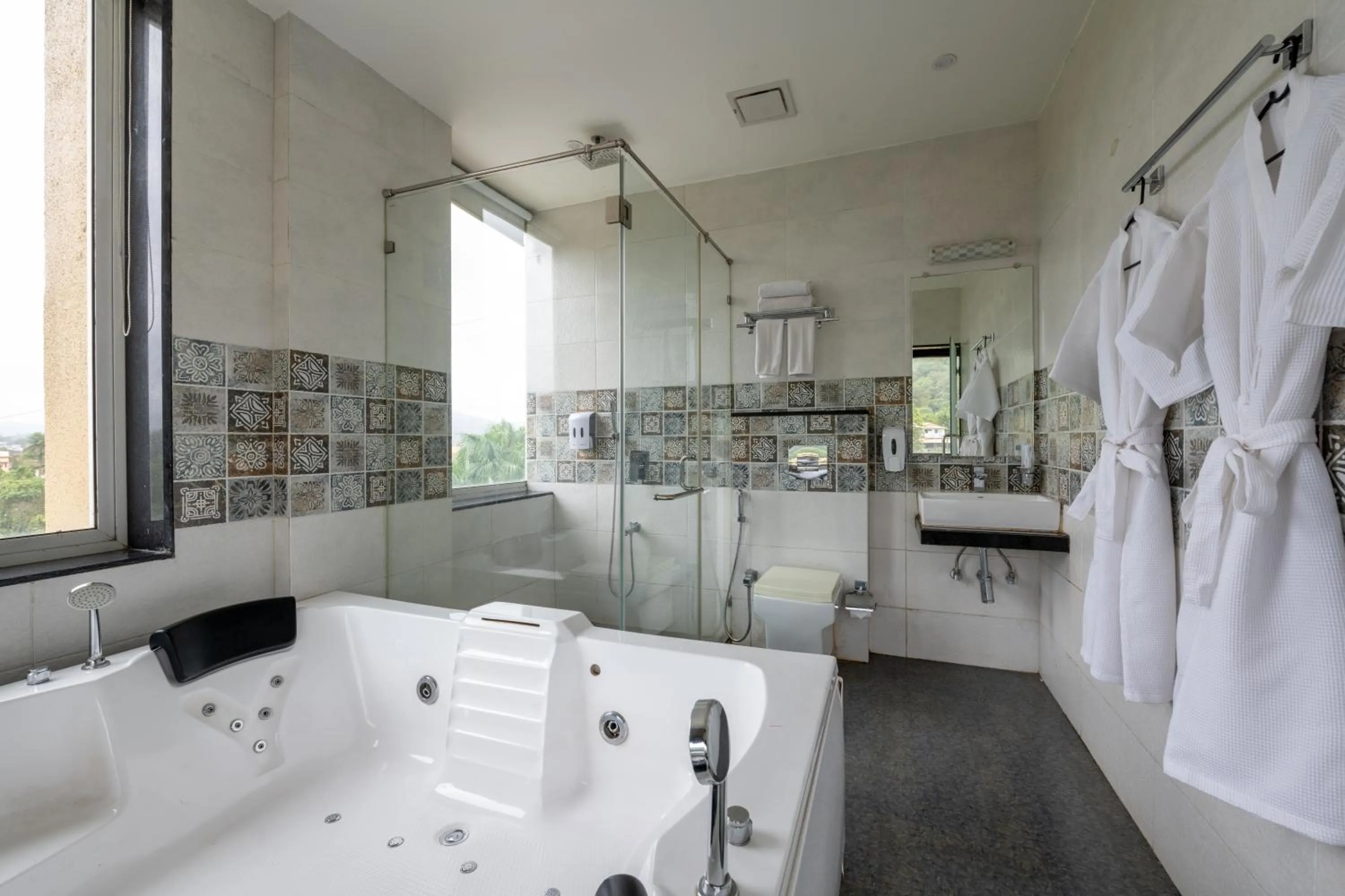 Shower in Aveda Diwatel