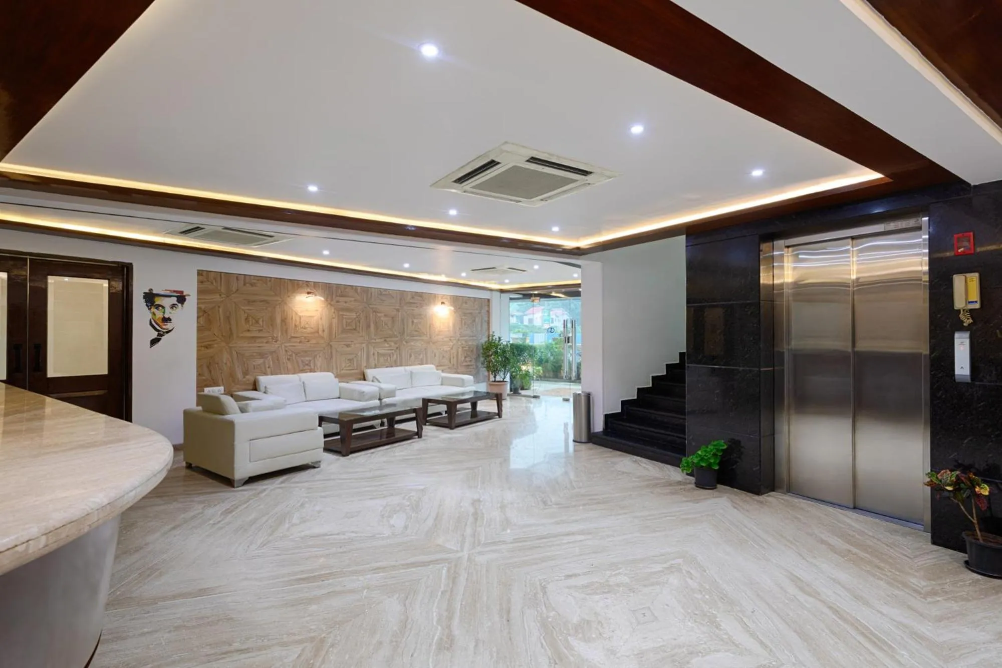 Lobby or reception in Aveda Diwatel