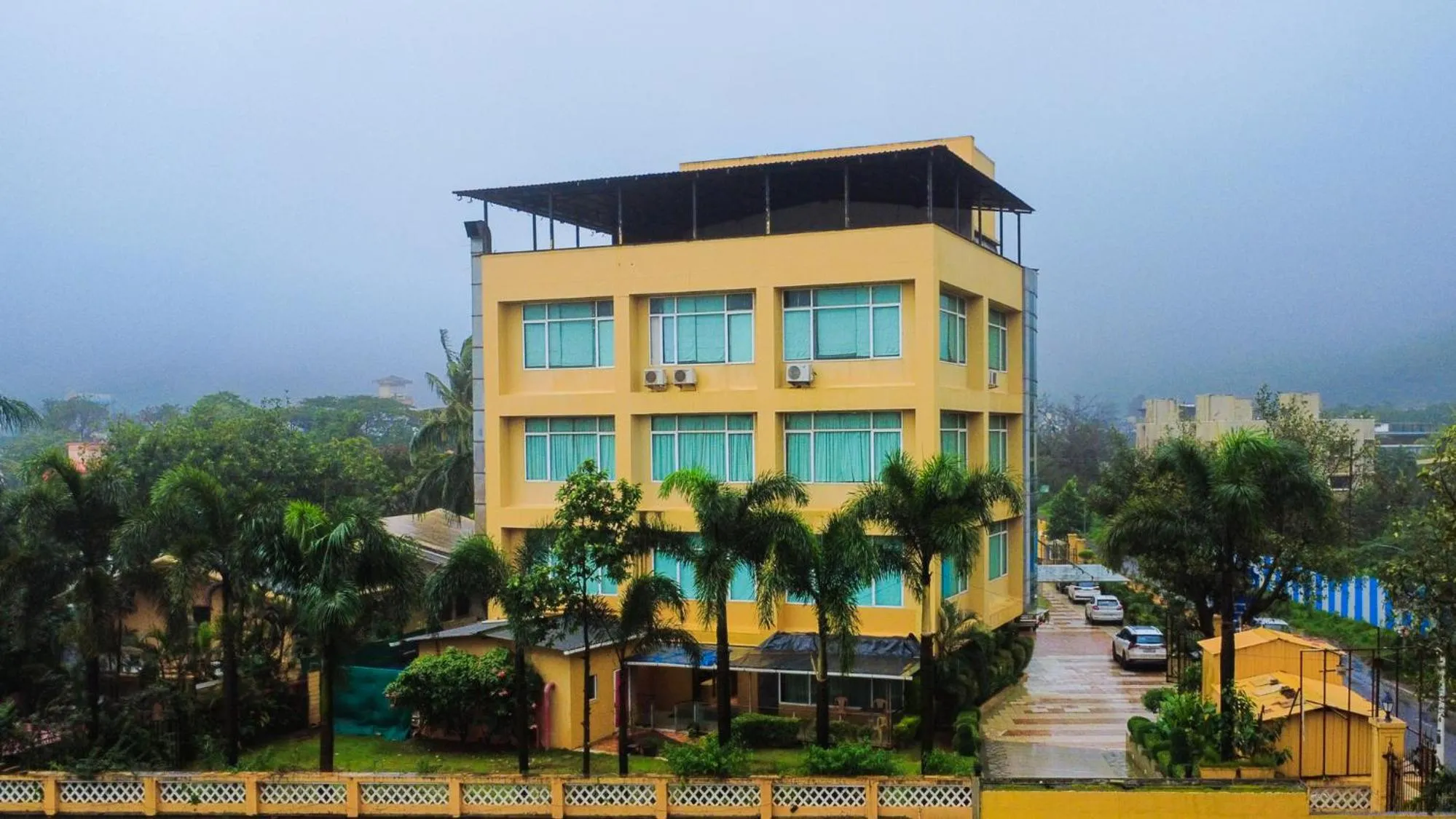 Property building in Aveda Diwatel