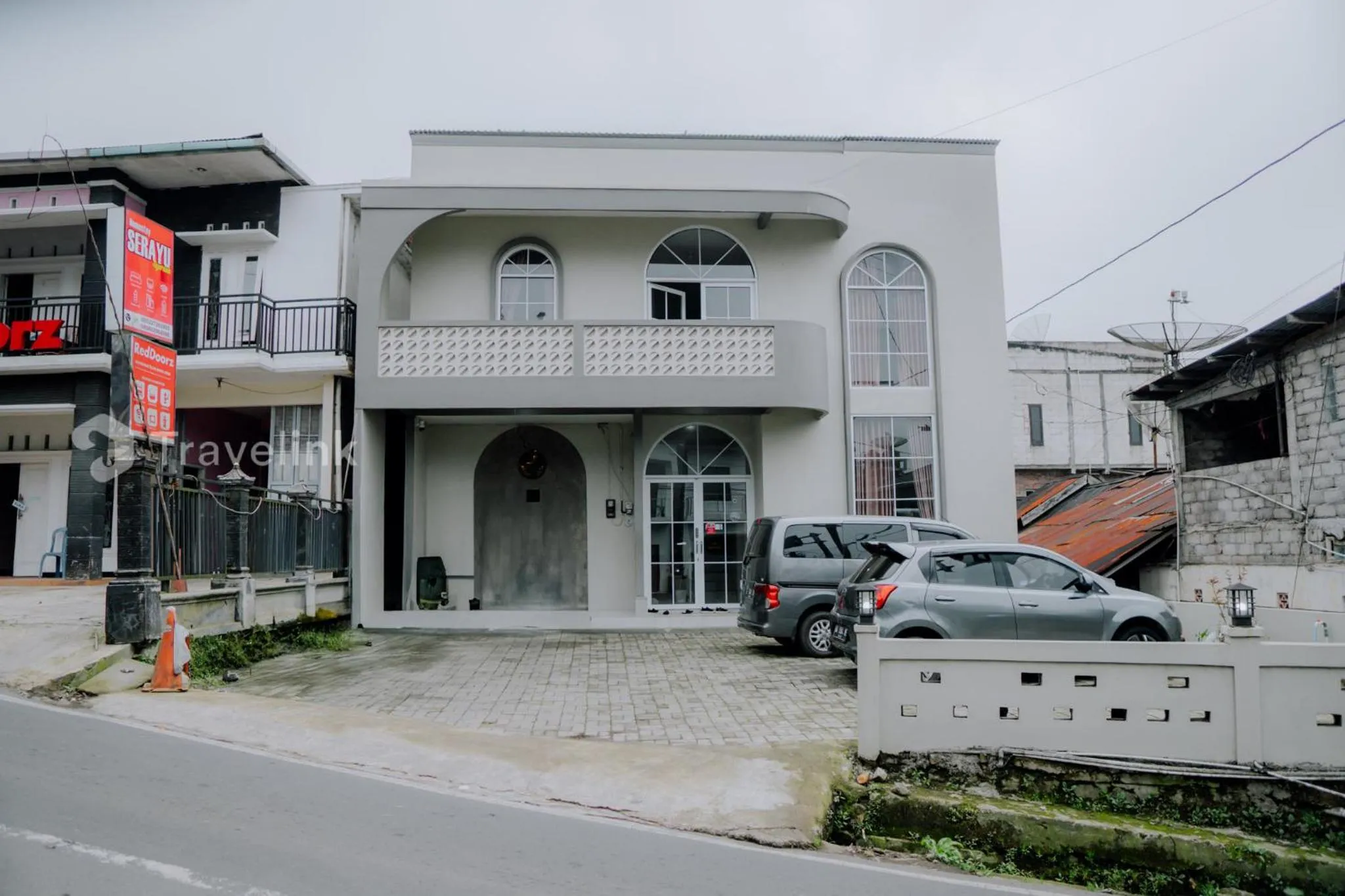 Property building in Dieng Top Syariah By Travelink