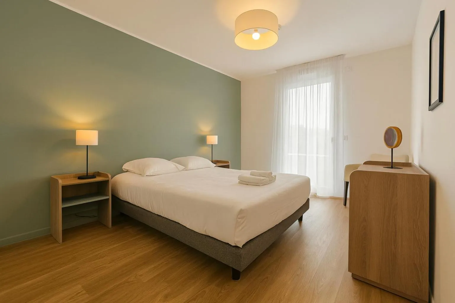 Bed in Zenao Appart'hôtels Le Raincy Thiers