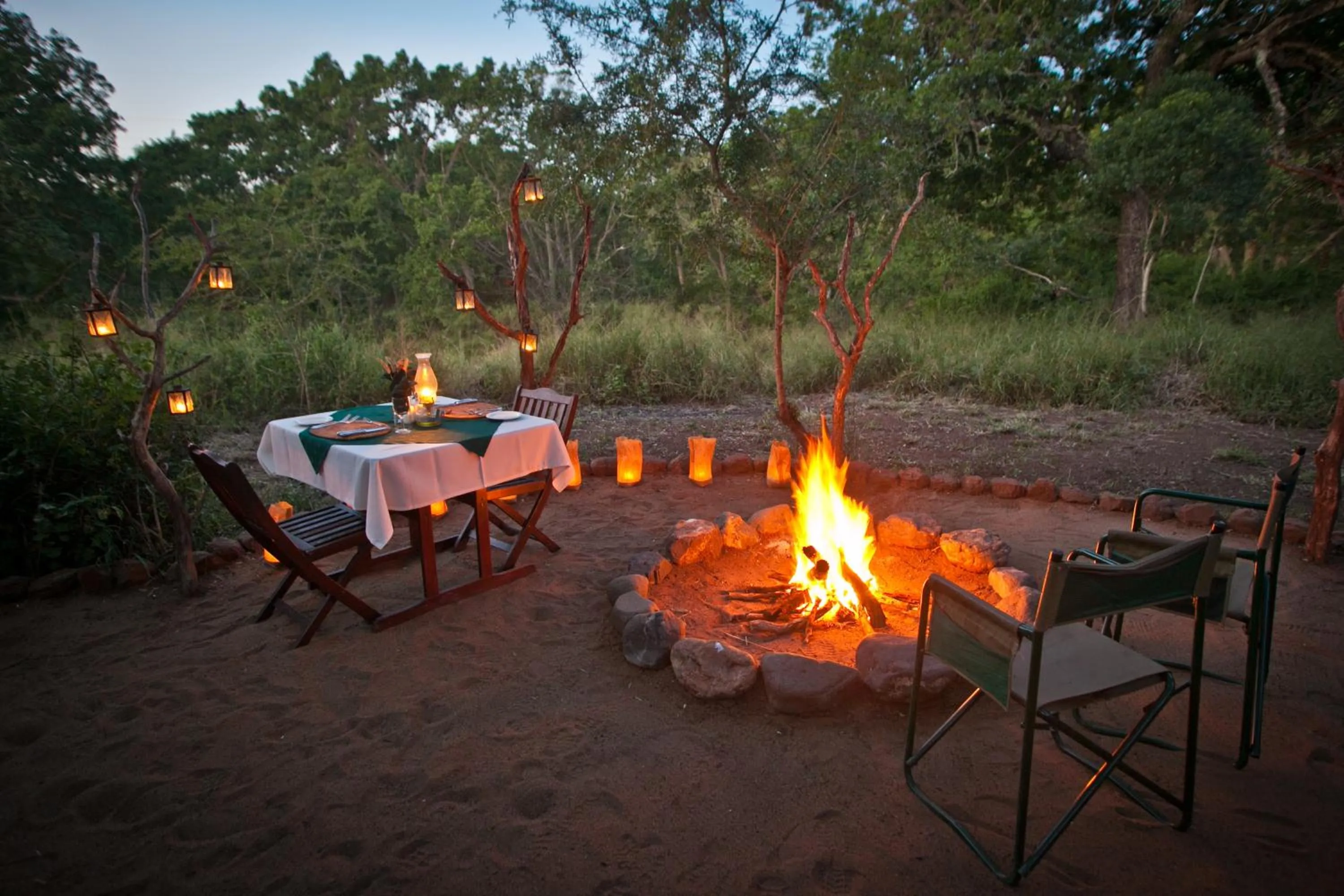 Restaurant/places to eat in Rhino River Lodge