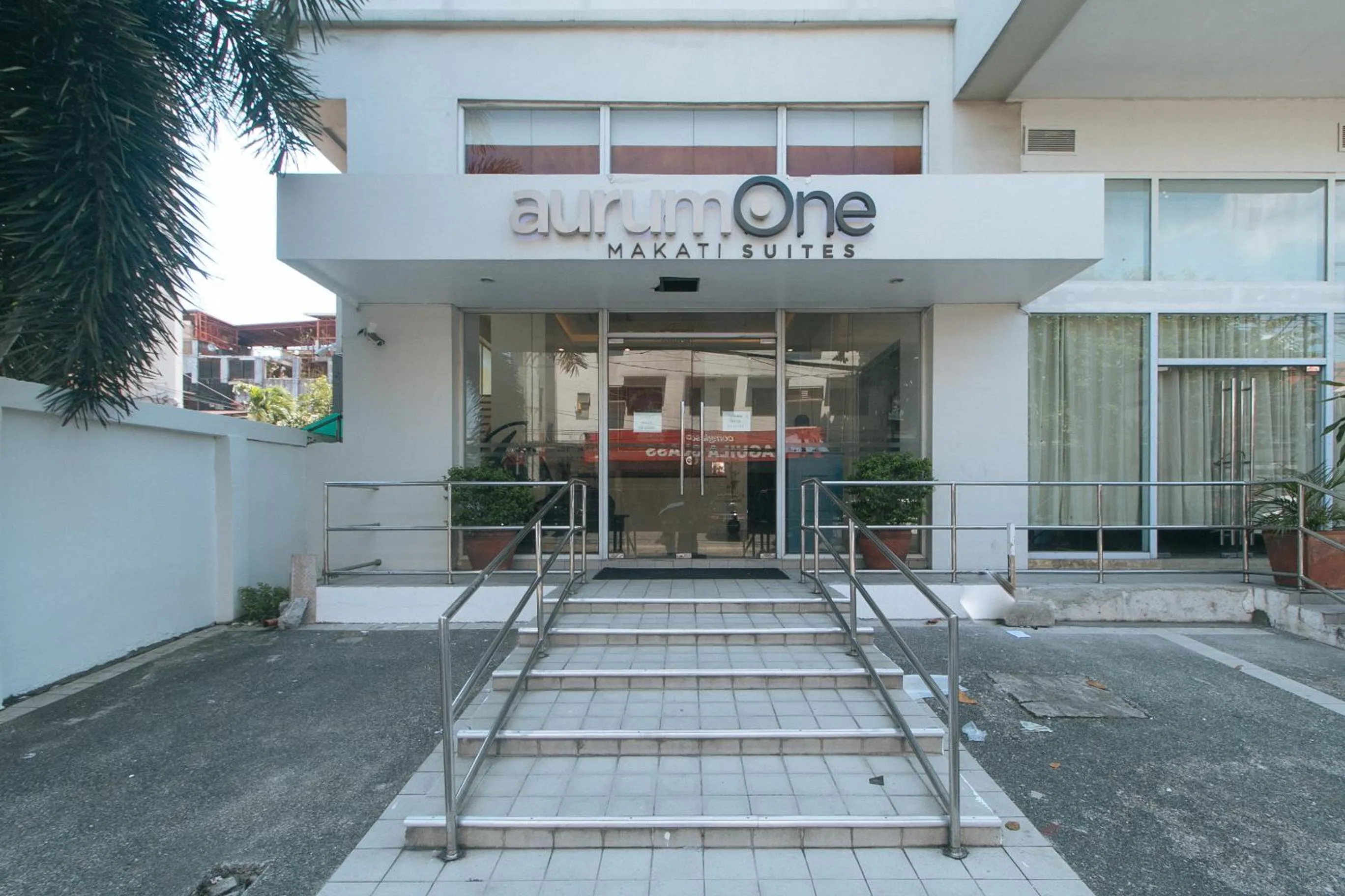 Facade/entrance in RedDoorz at LuxeLite Suites Makati