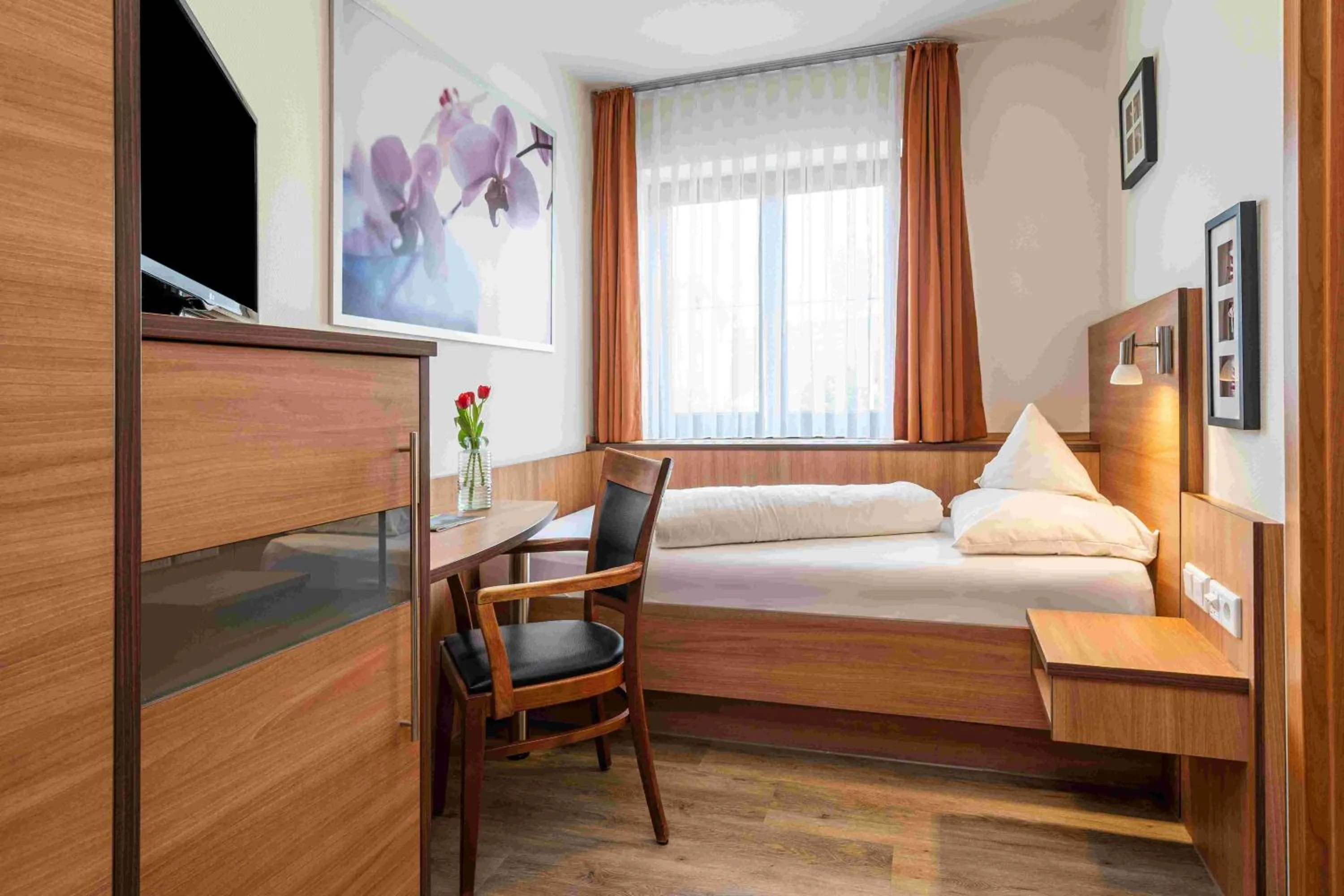 Small Twin Room in Hotel Hagnauer Hof