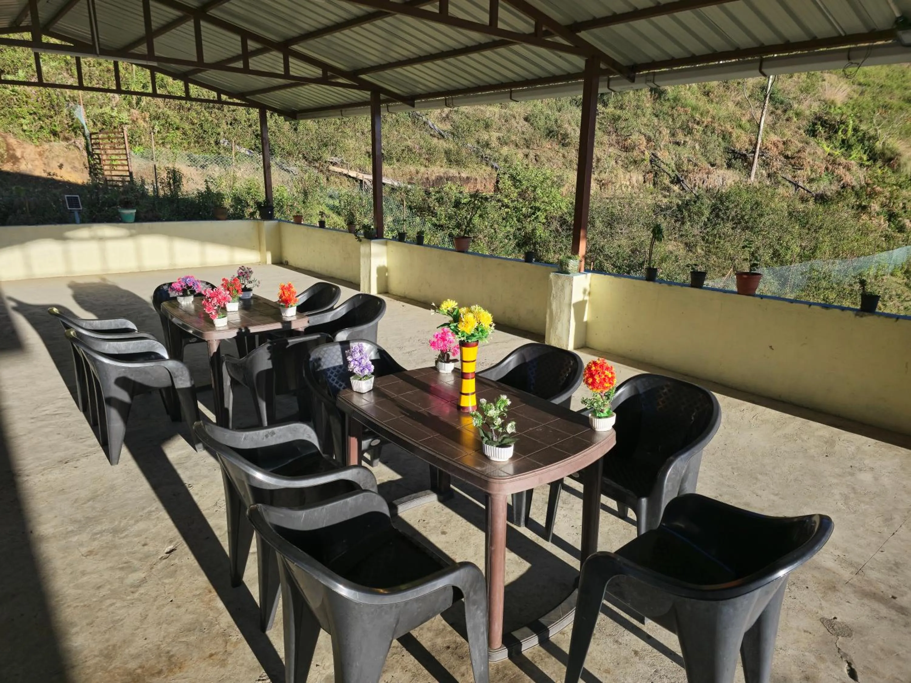 Restaurant/places to eat in Kodai Hillscape