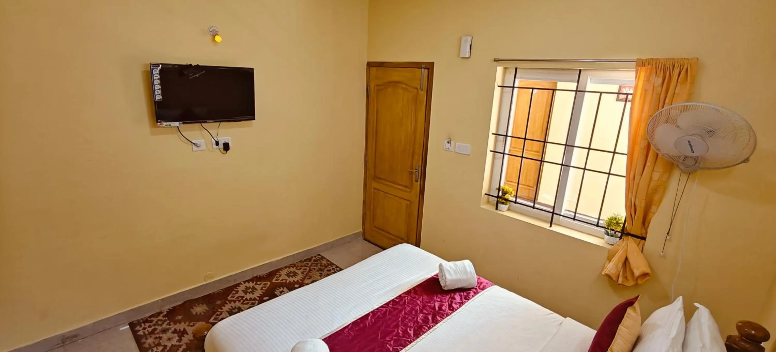 Bed in Kodai Hillscape